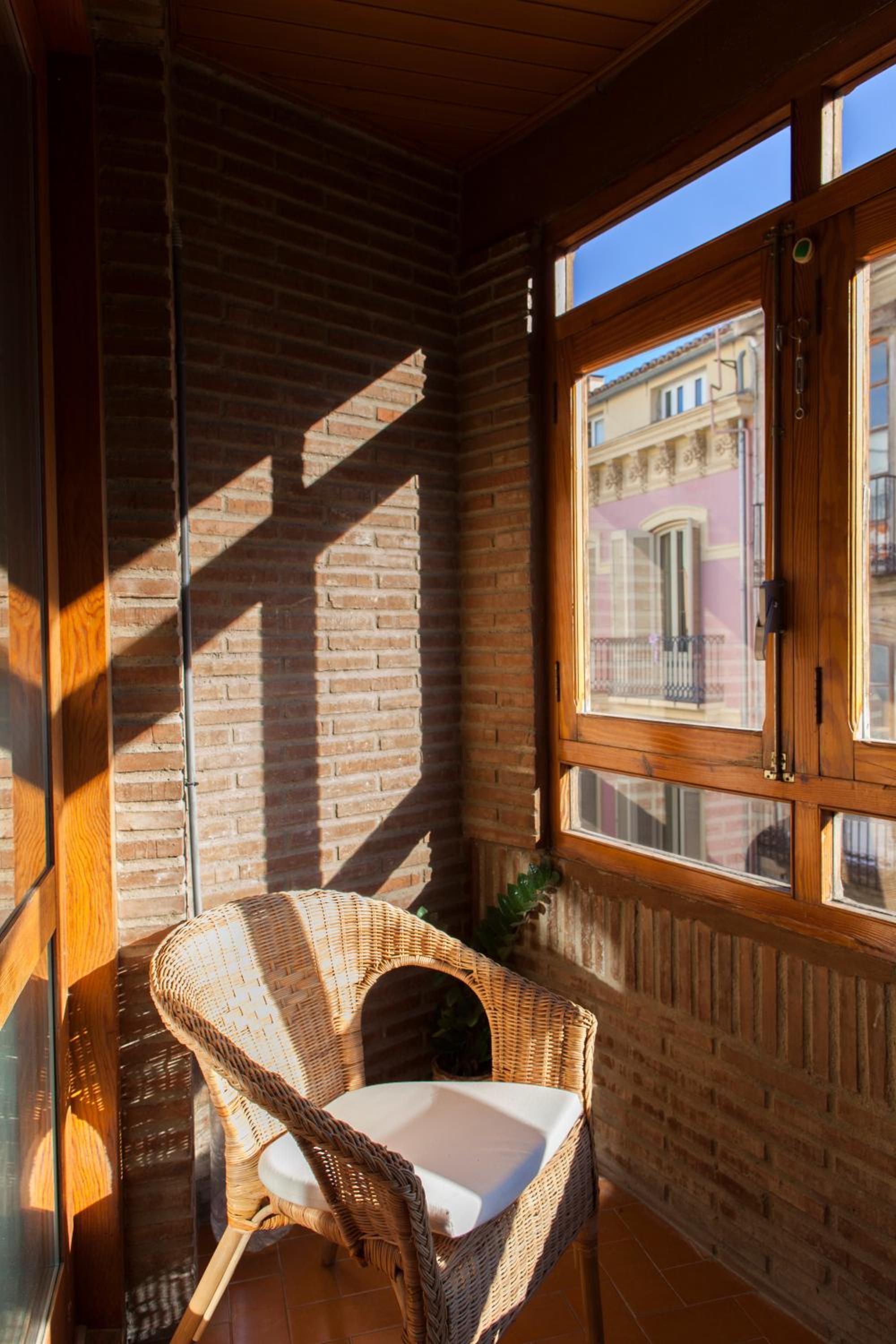 One-Bedroom Apartment - Photo 11