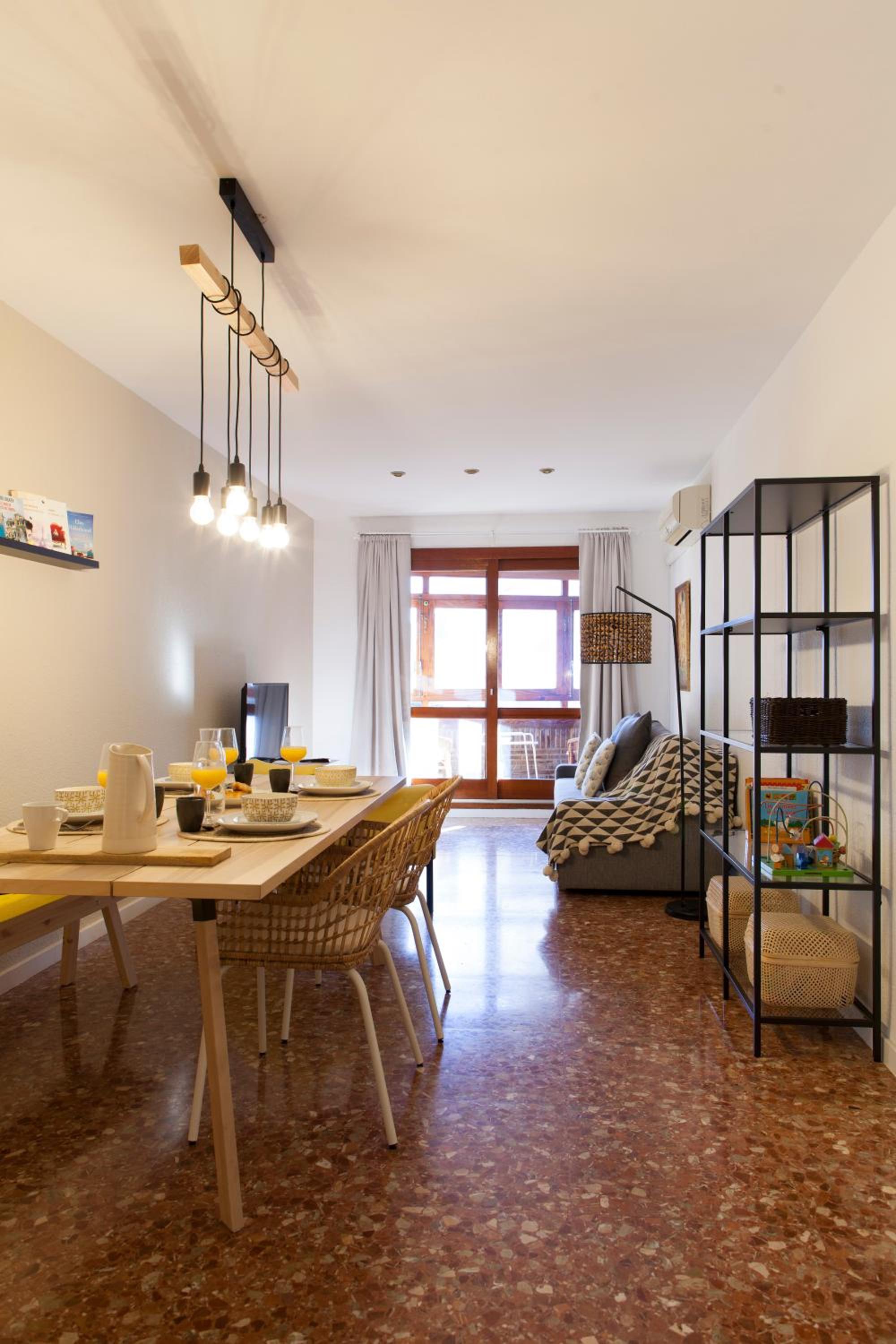 One-Bedroom Apartment - Photo 16