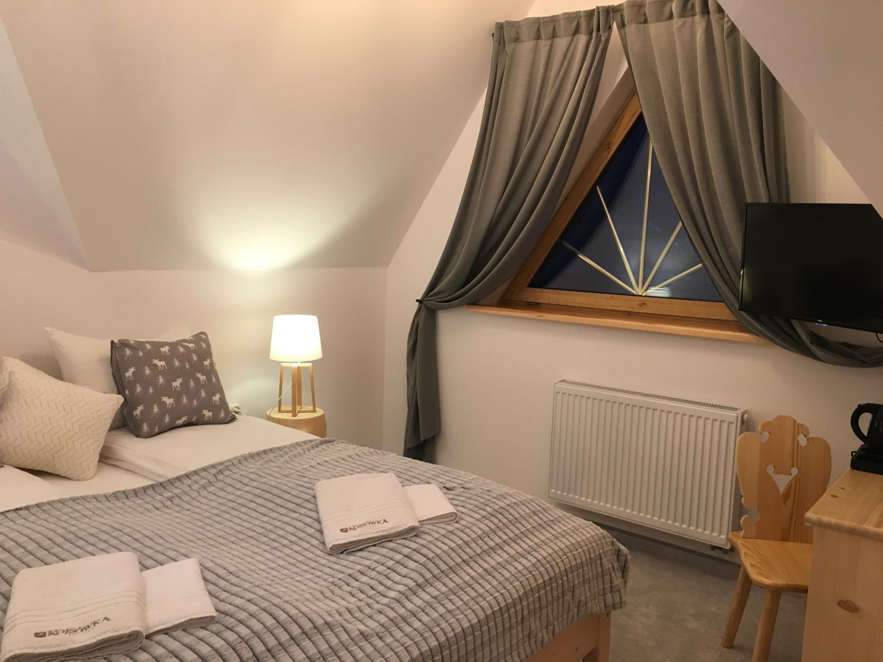 Double or Twin Room - Photo 2