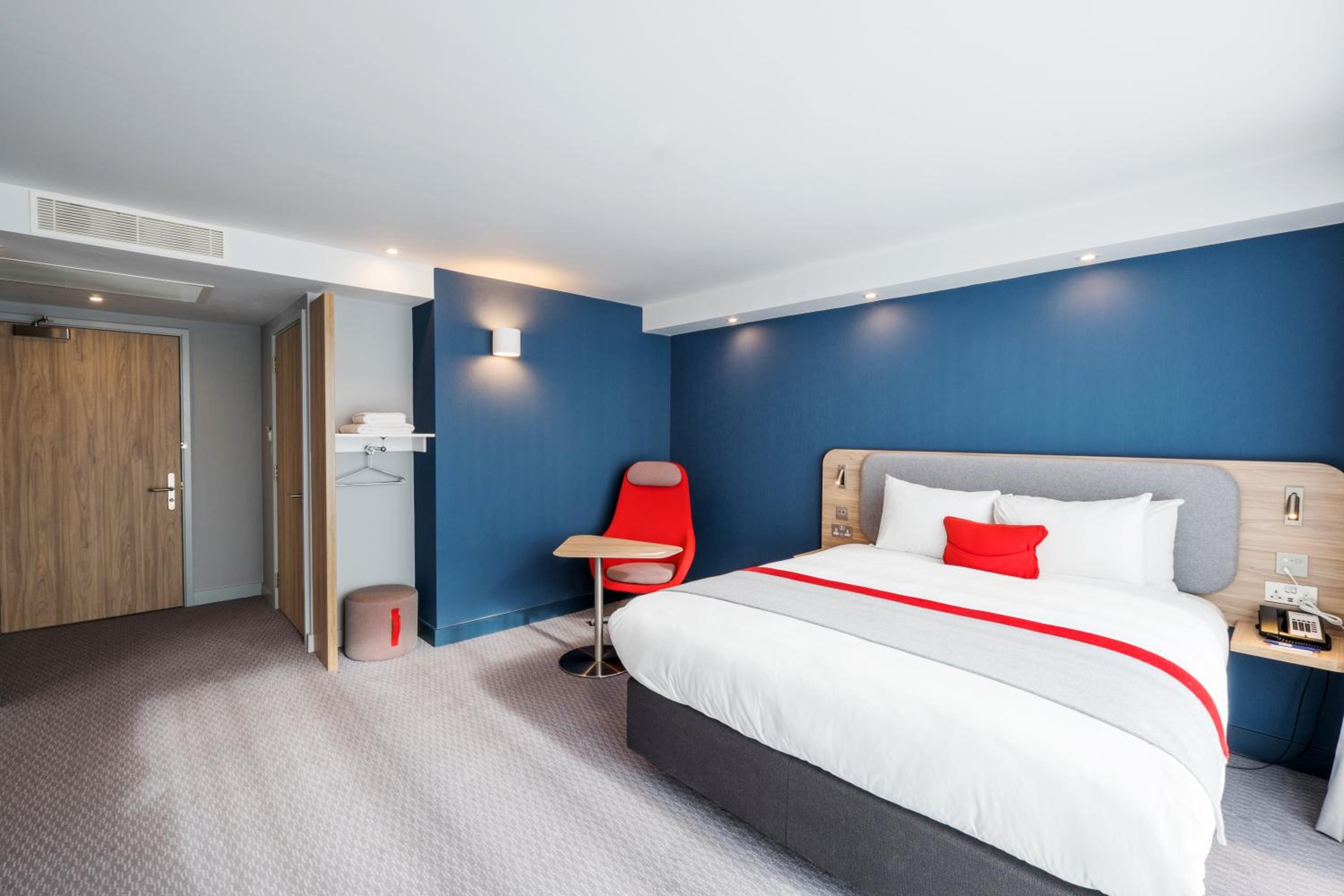 Standard Room with Free Hot Breakfast photo 3