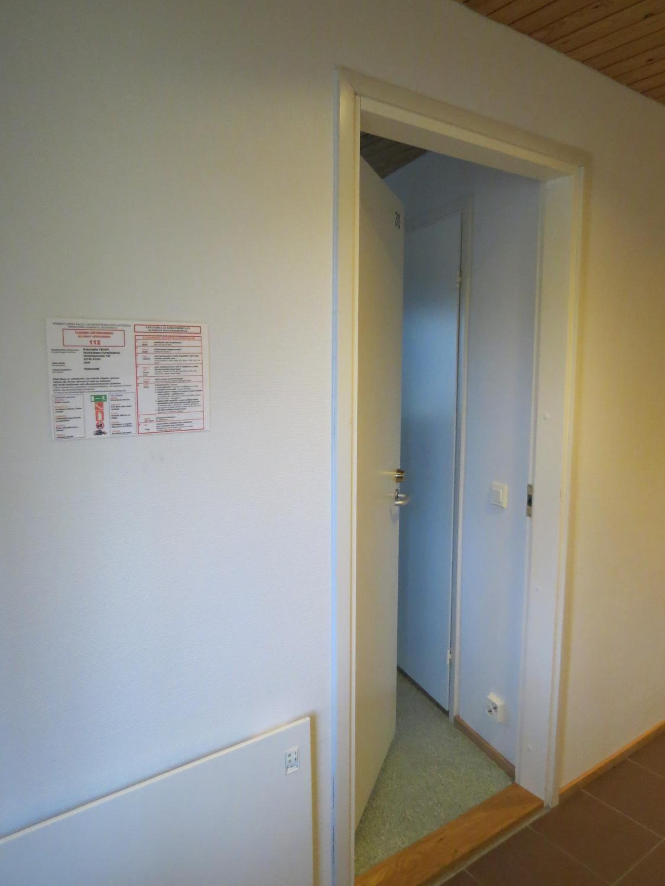Single Room photo 3