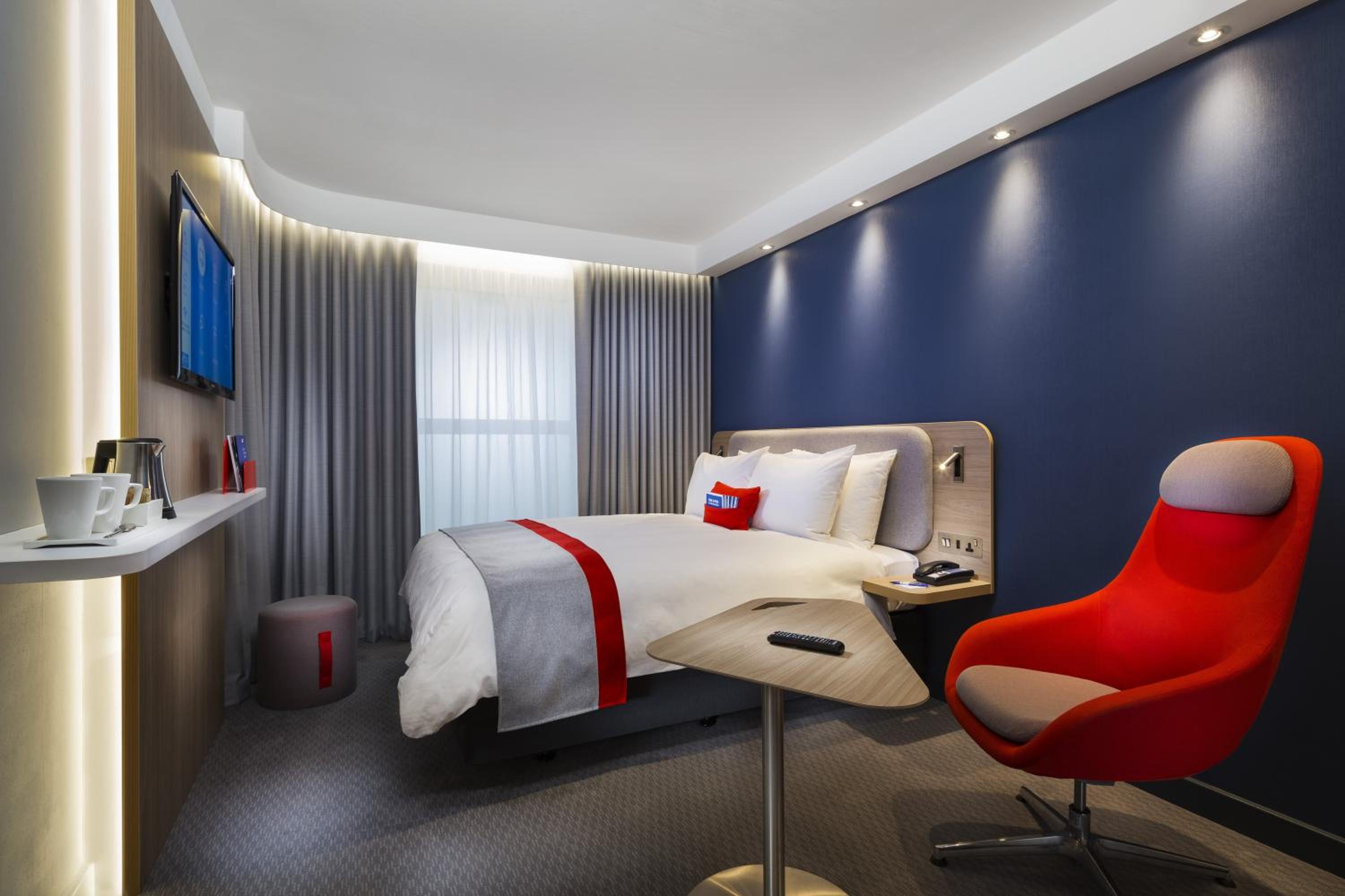Standard Queen Room with Free Hot Breakfast photo 1