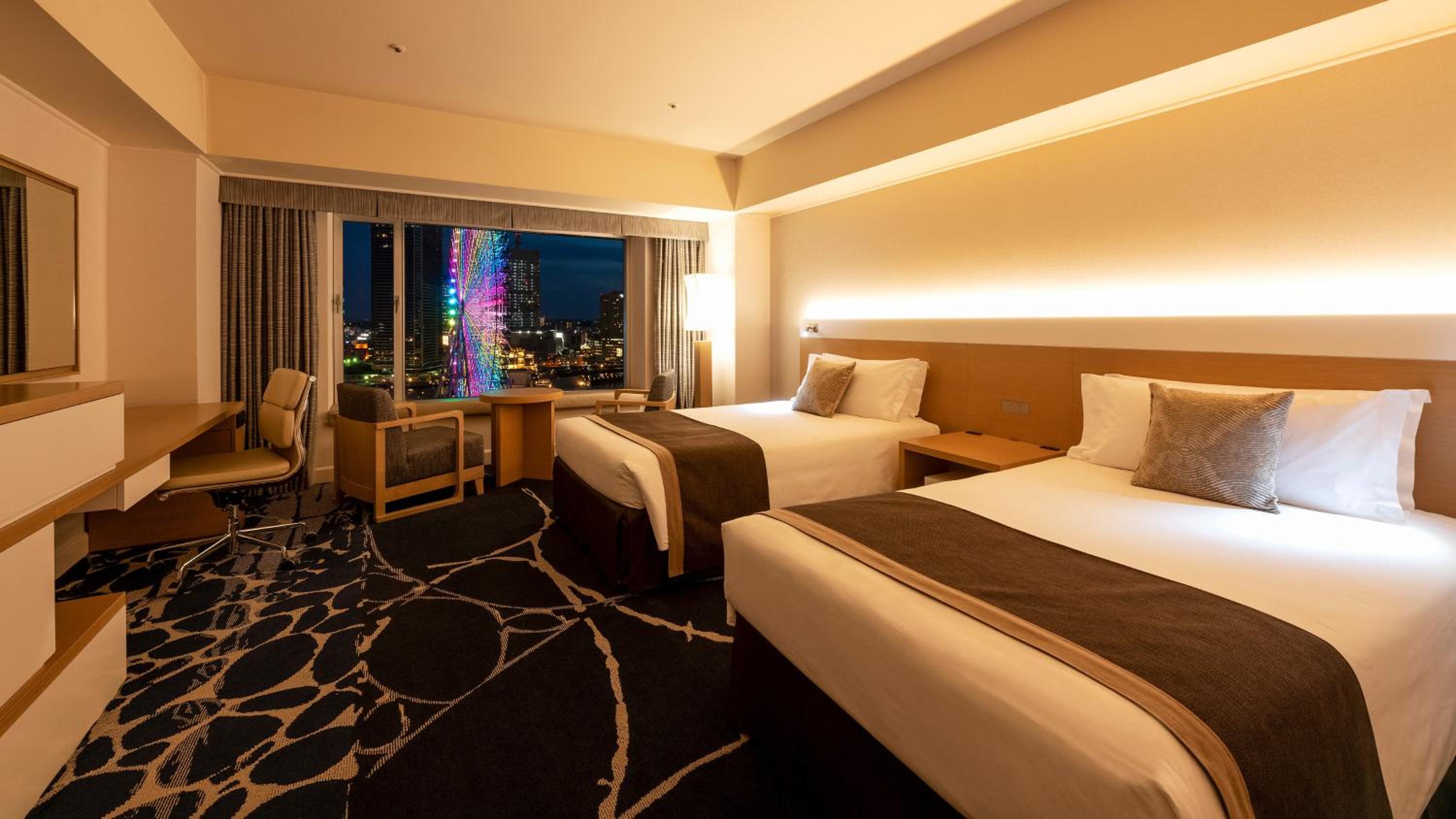 Premium Room, 2 Single Beds With City View - Photo 1