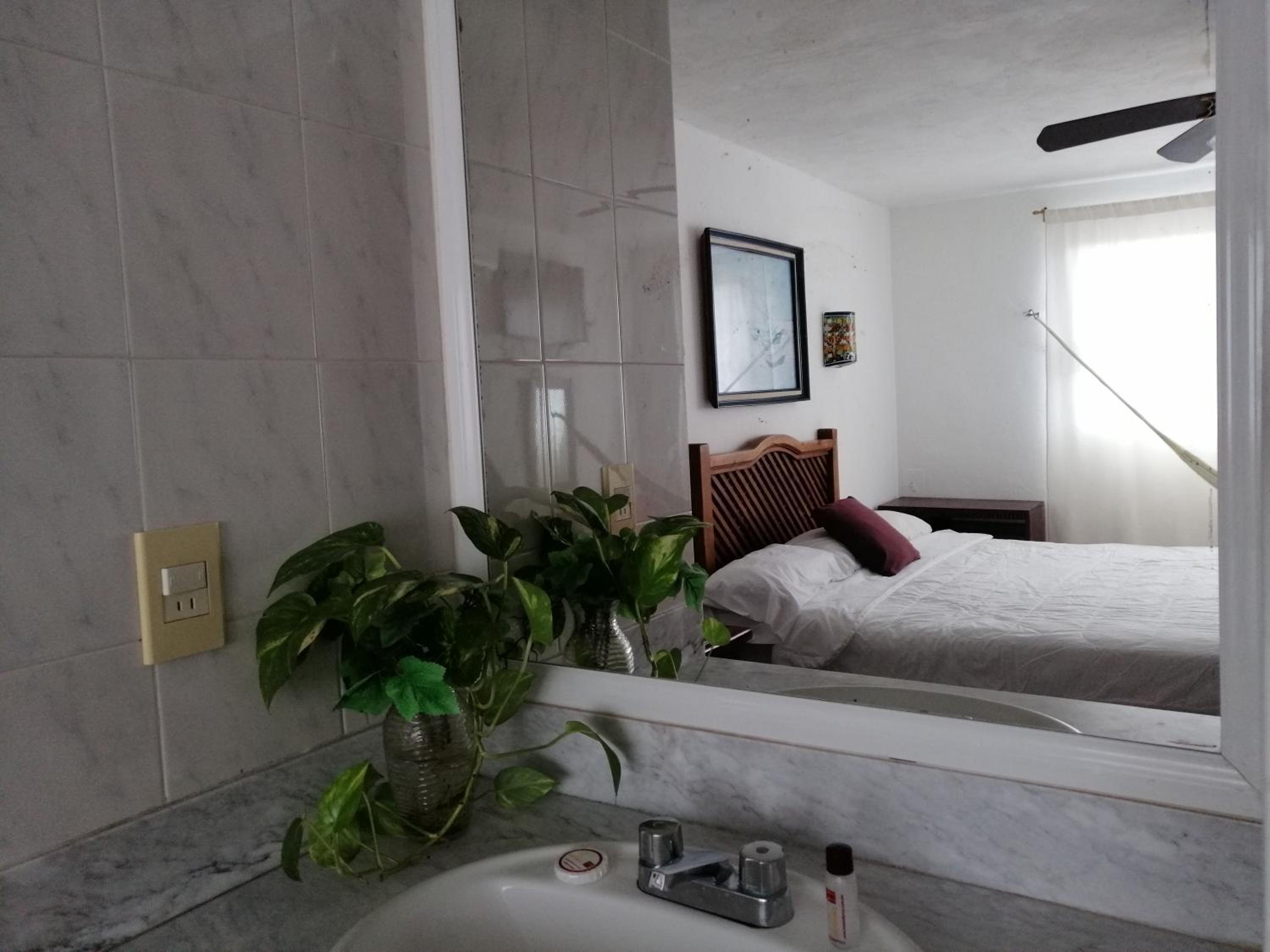 Double Room - Photo 8