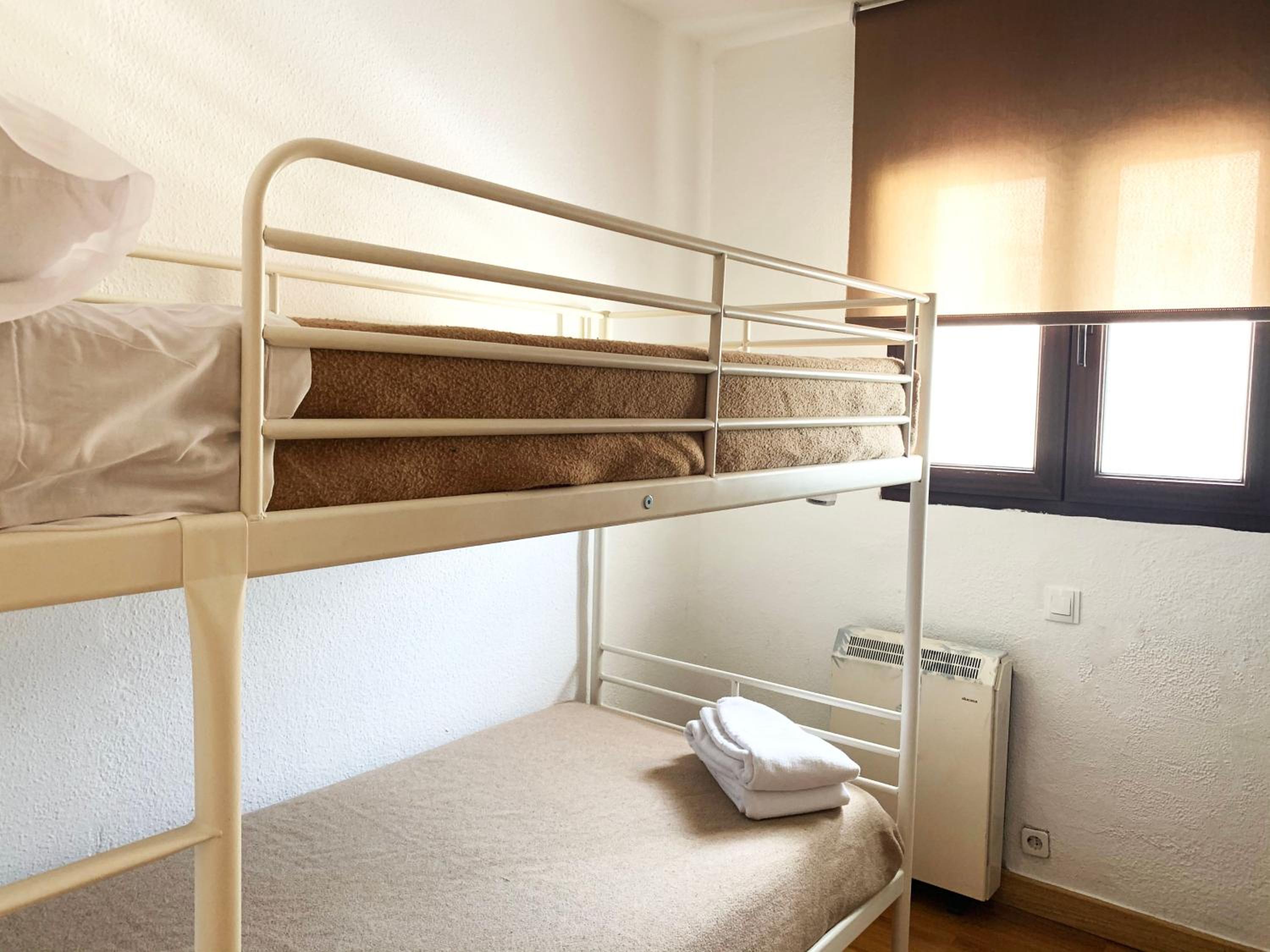 Two-Bedroom Apartment (6 Adults) photo 2