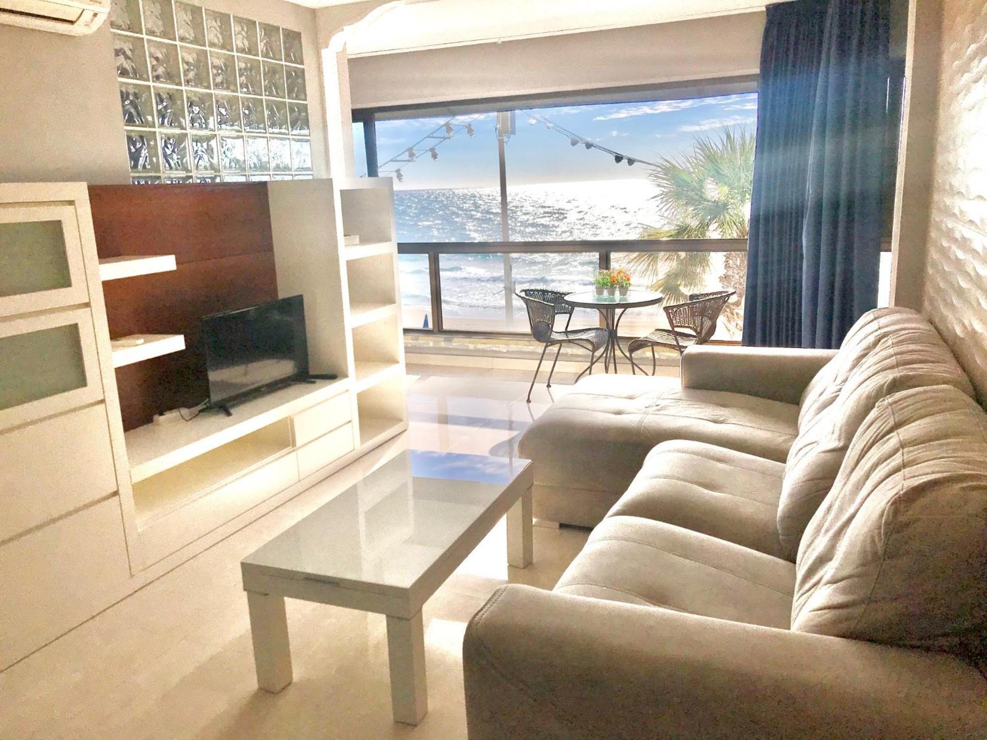 Apartamento con vista al mar