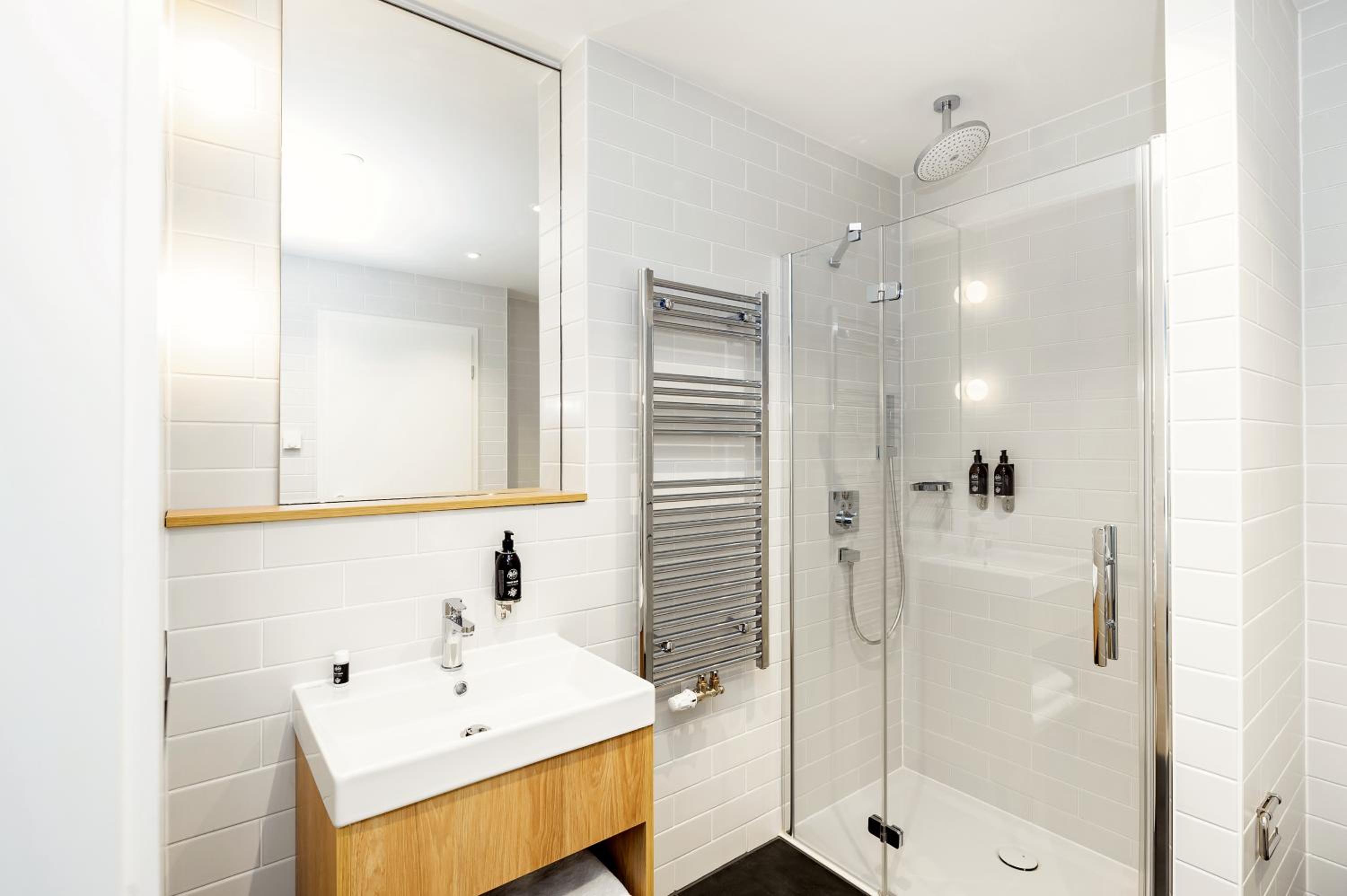 One Bedroom Executive Double photo 3