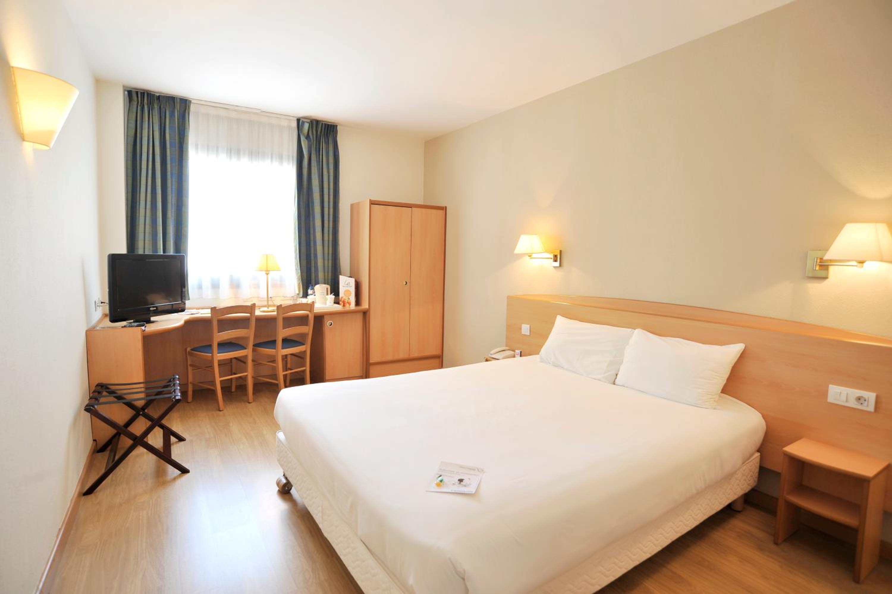 Double Room - Photo 2