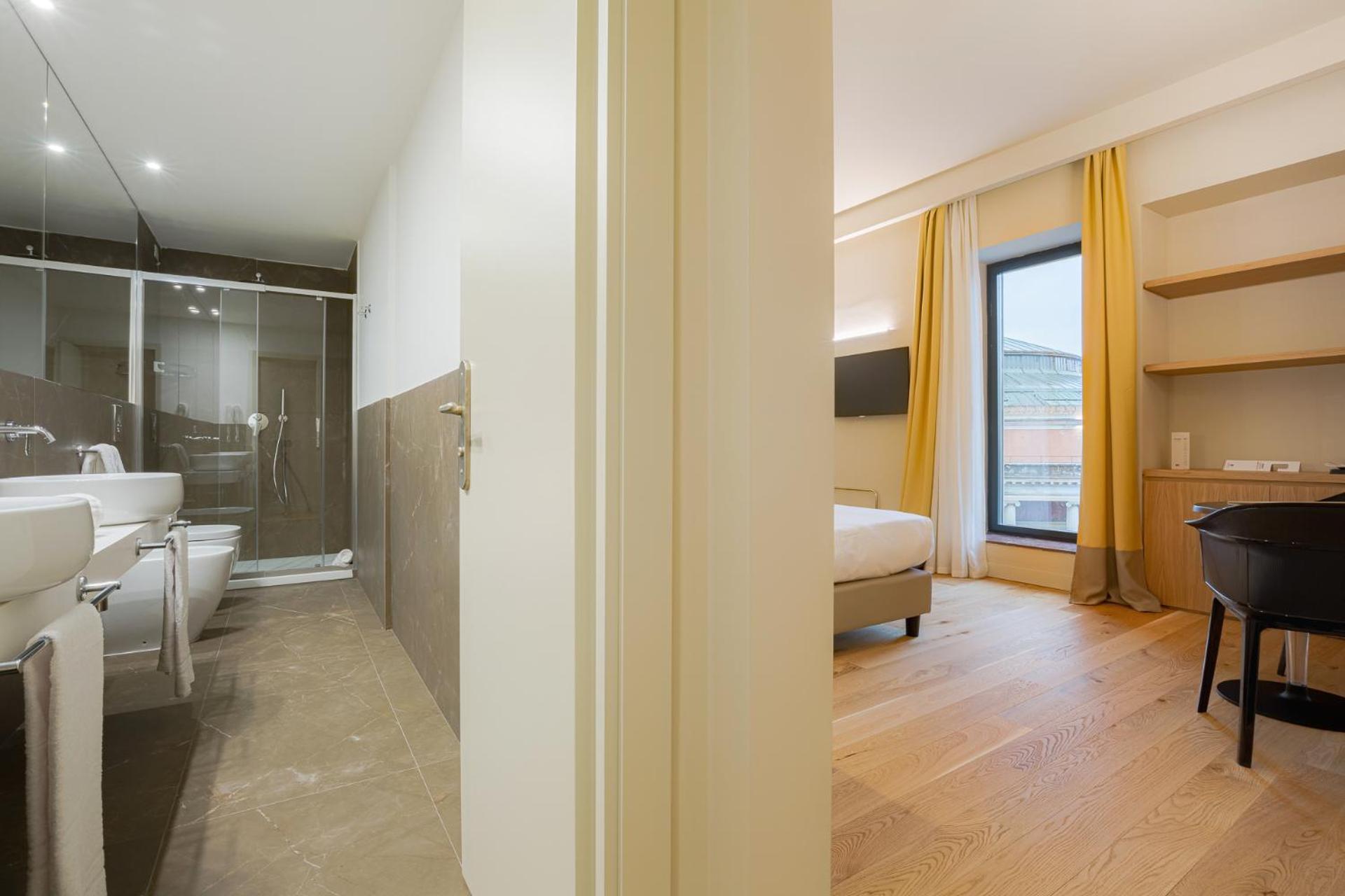 Superior Double Room - Photo 3