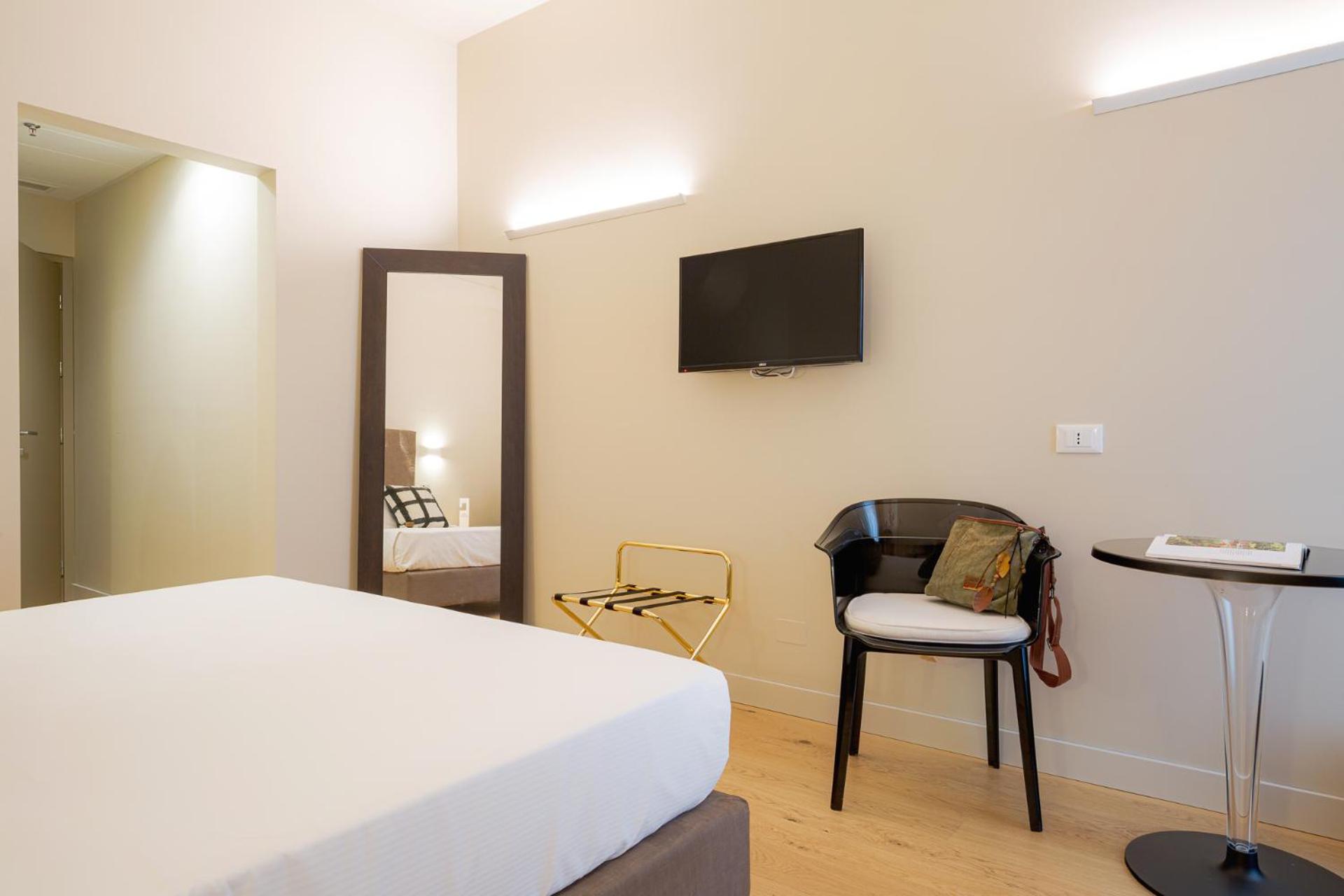 Standard Double Room - Photo 1