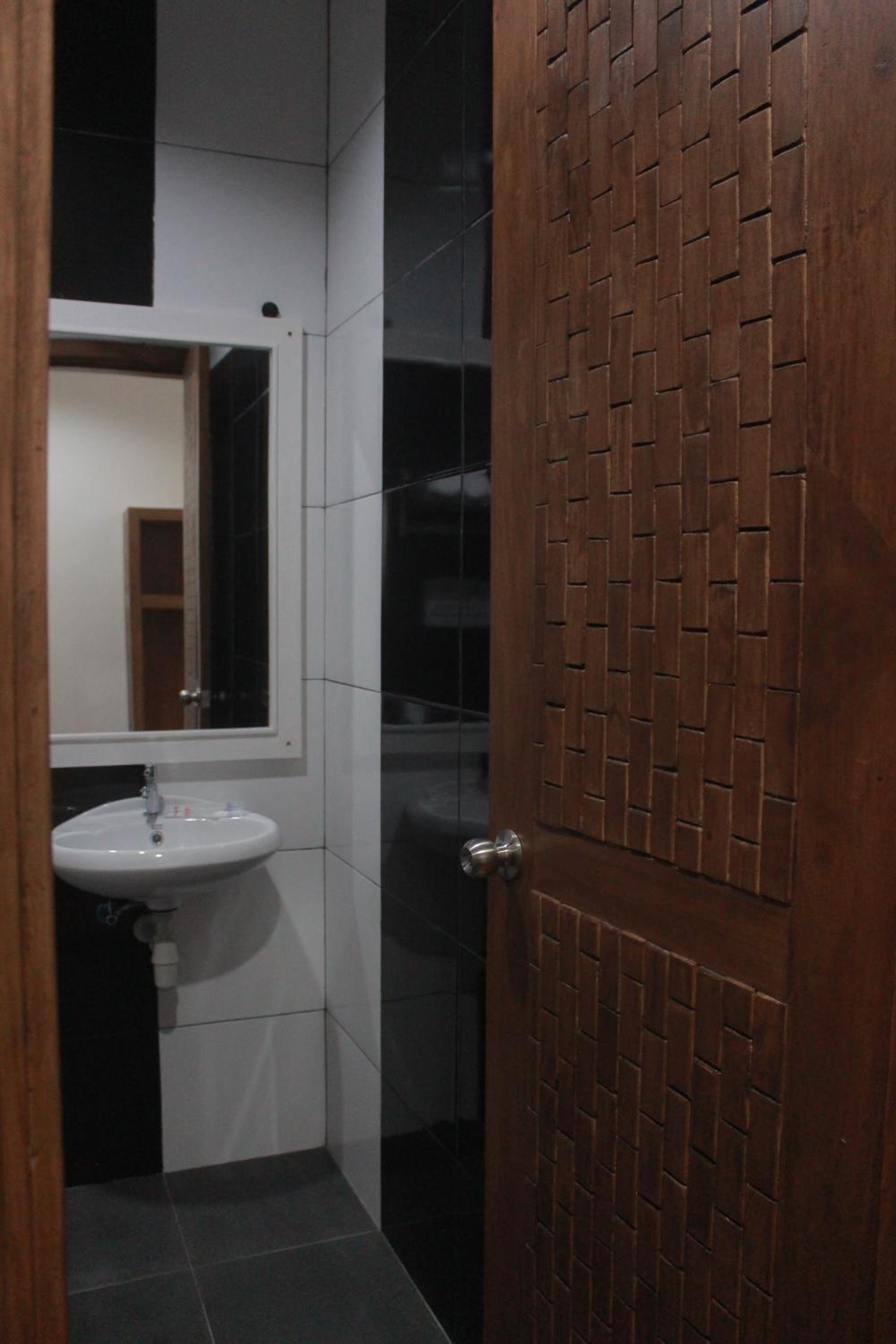 Two-Bedroom Apartment - Photo 4