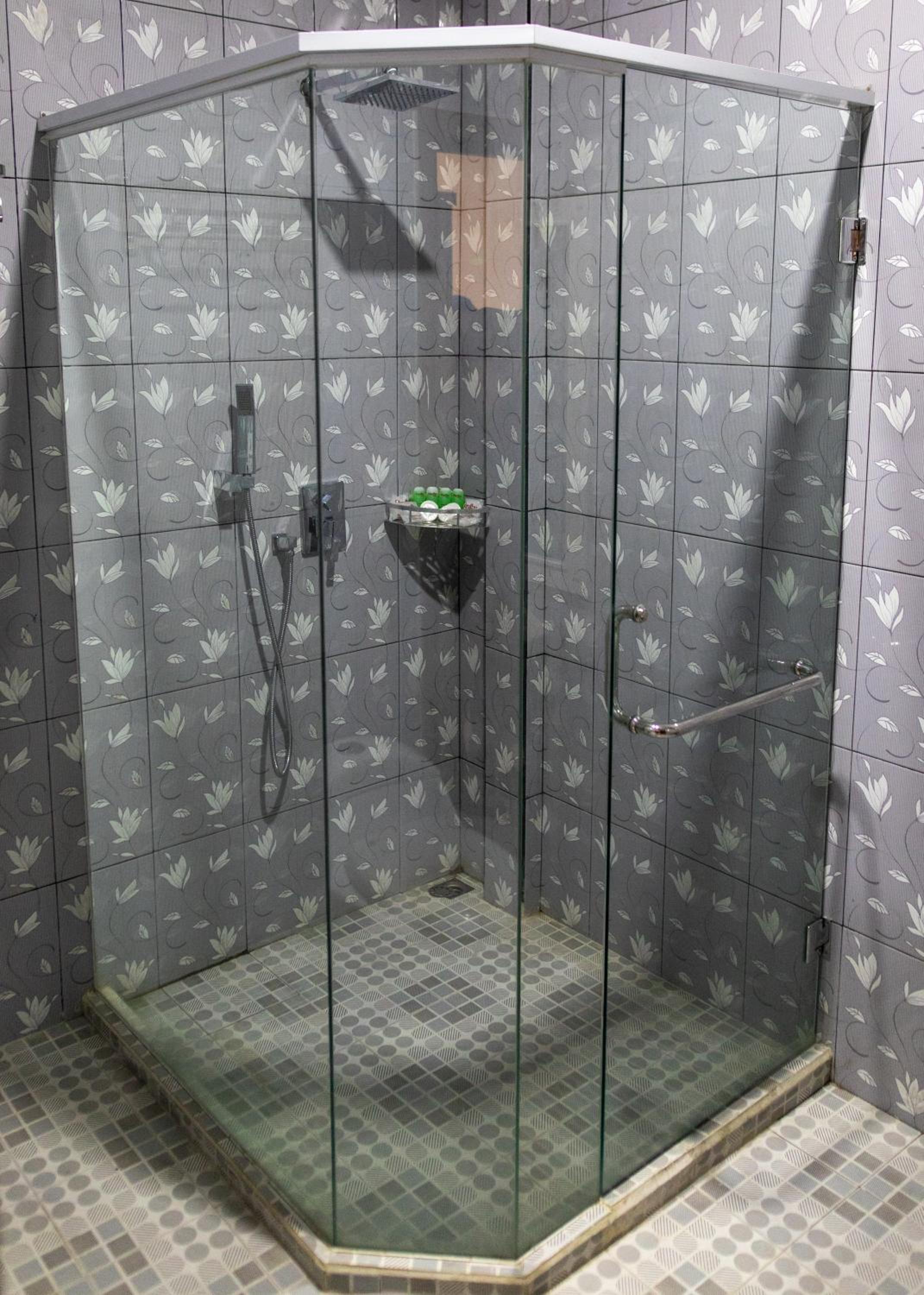 Luxury Quadruple Room - Photo 5