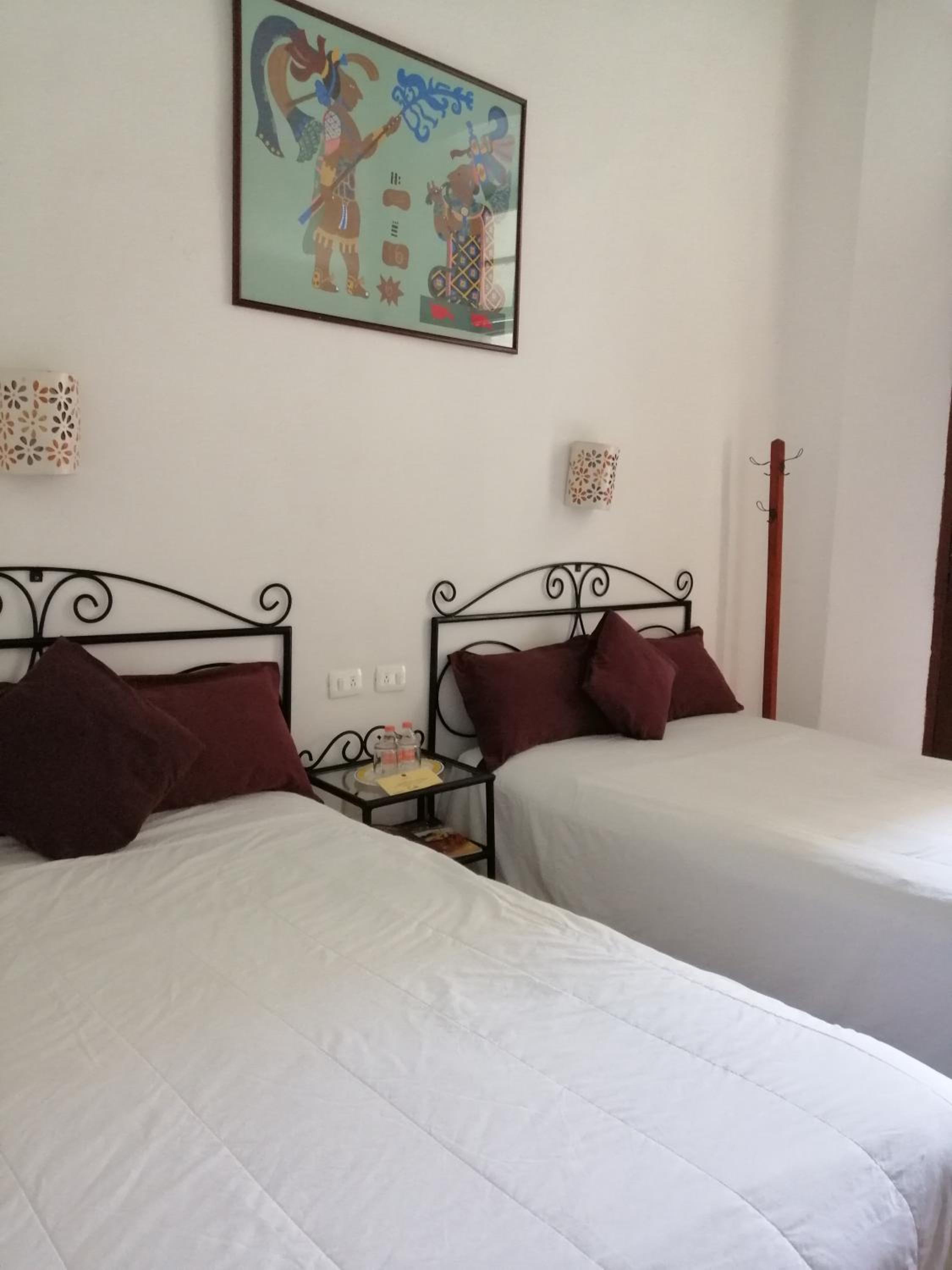 Double Room with Two Double Beds - Photo 12