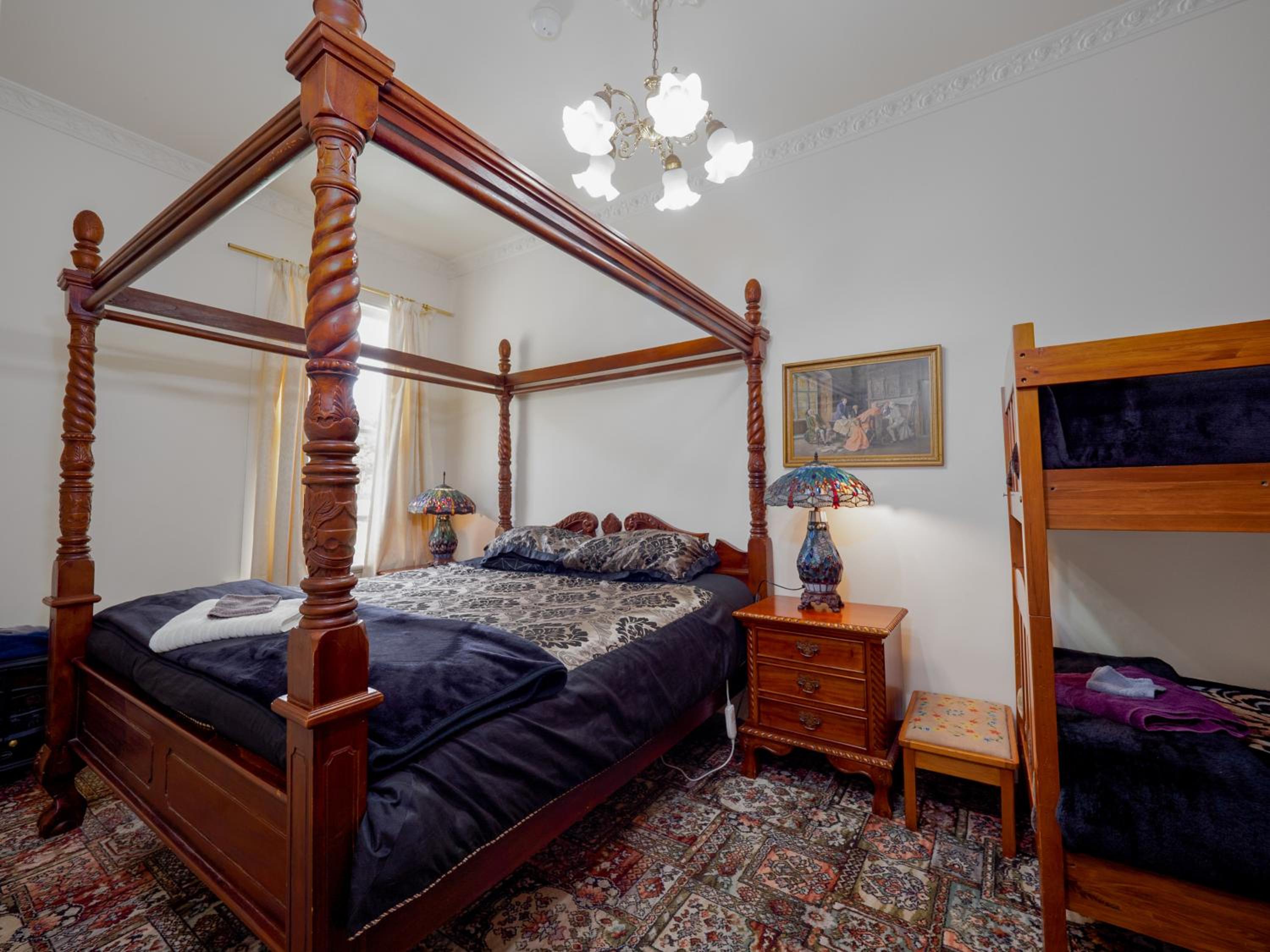 Deluxe King Room photo 1