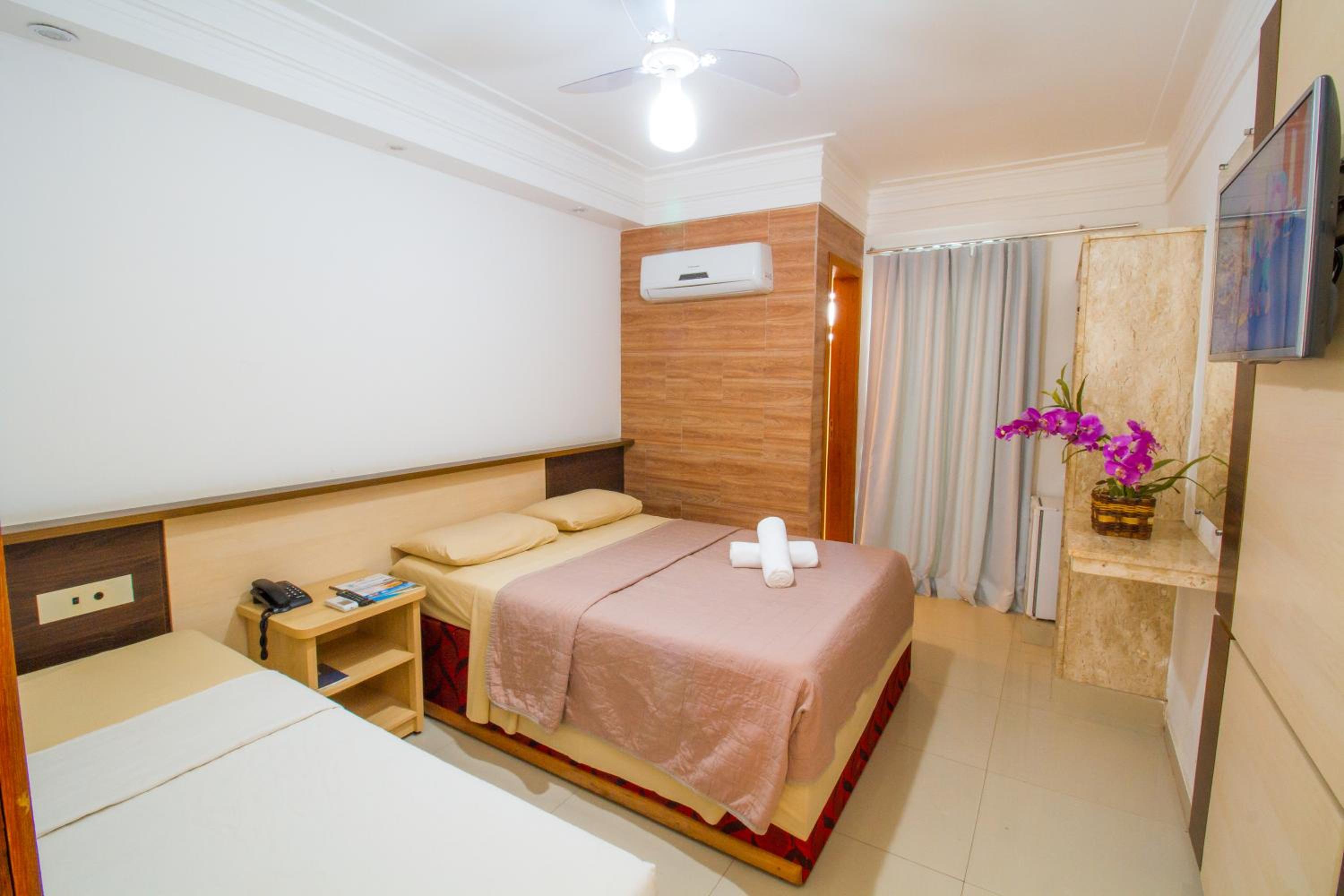 Deluxe Triple Room photo 2
