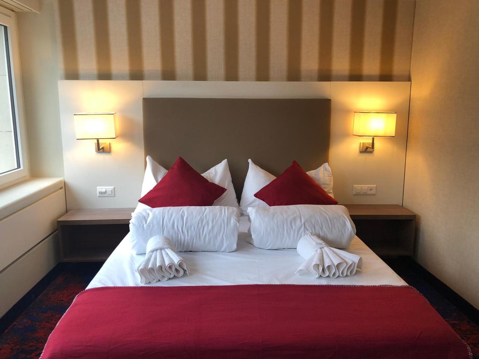 Business Double Room - Photo 6