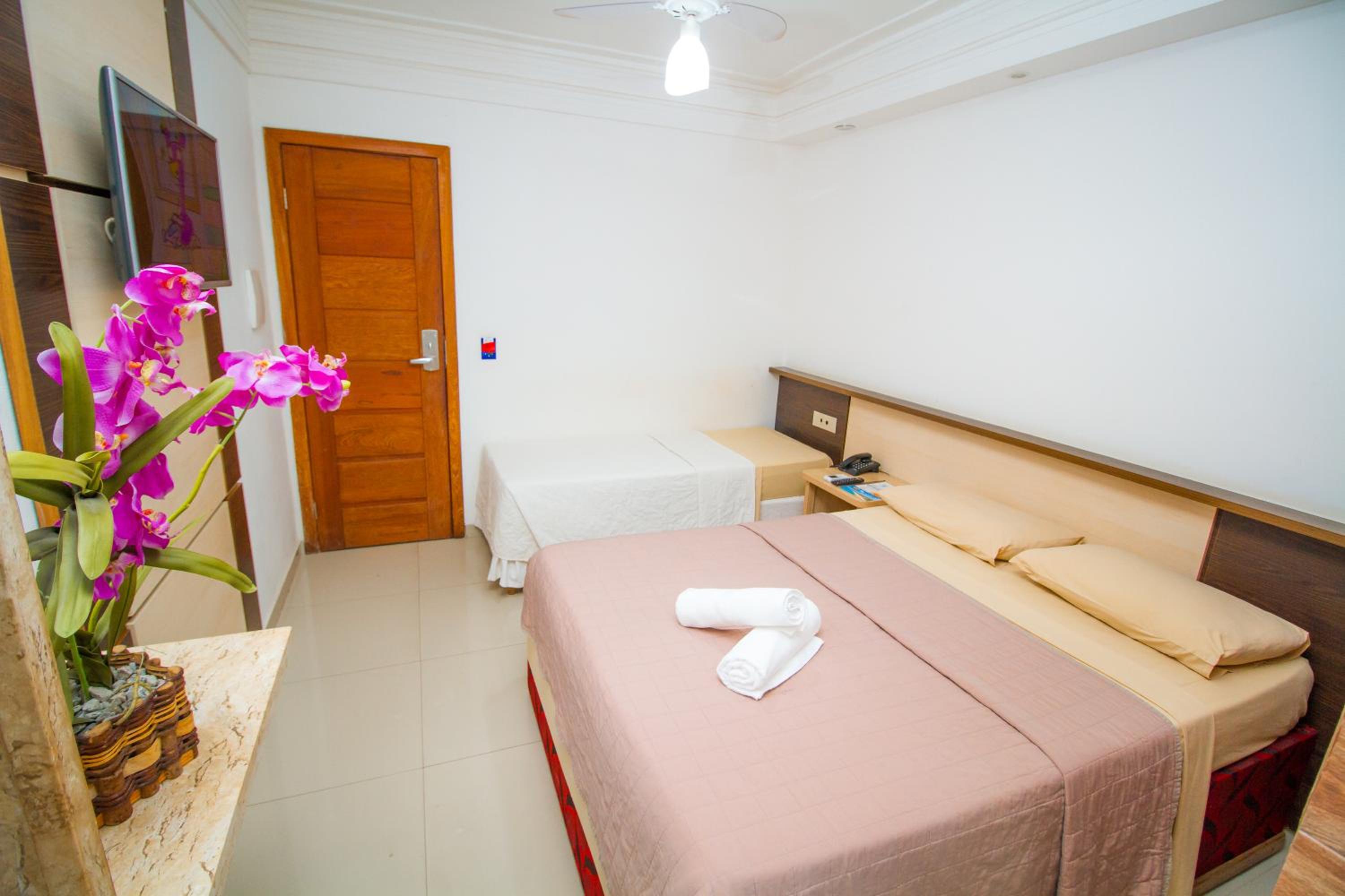 Deluxe Triple Room photo 3