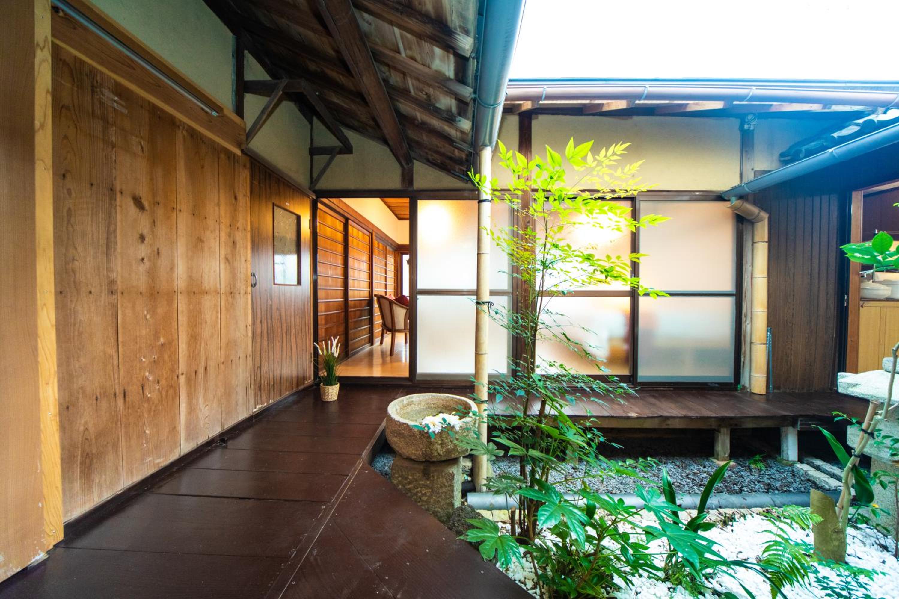 Two-Bedroom House - Photo 31