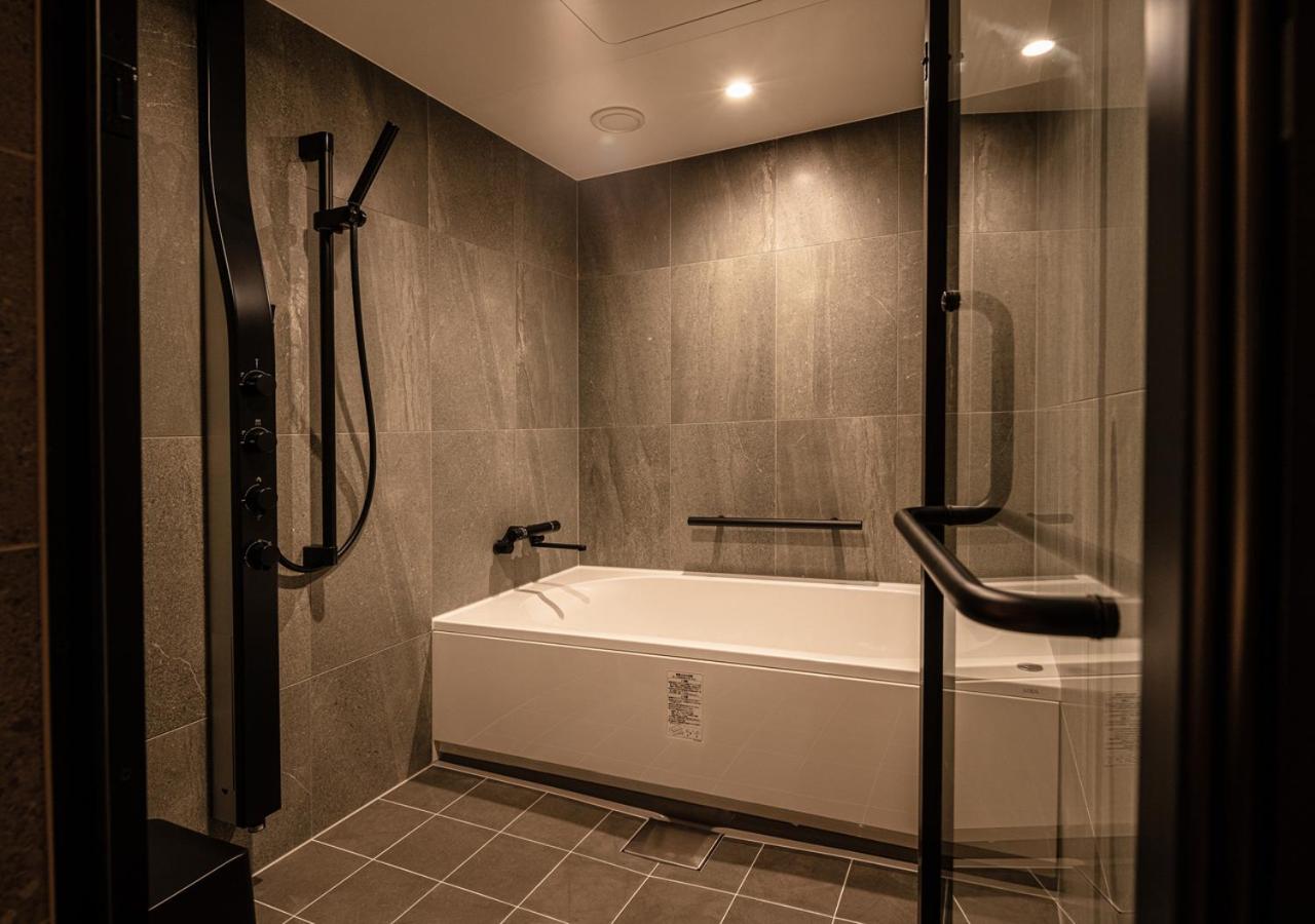 Deluxe Twin Room (Chapter 4) - Non-Smoking - Photo 4
