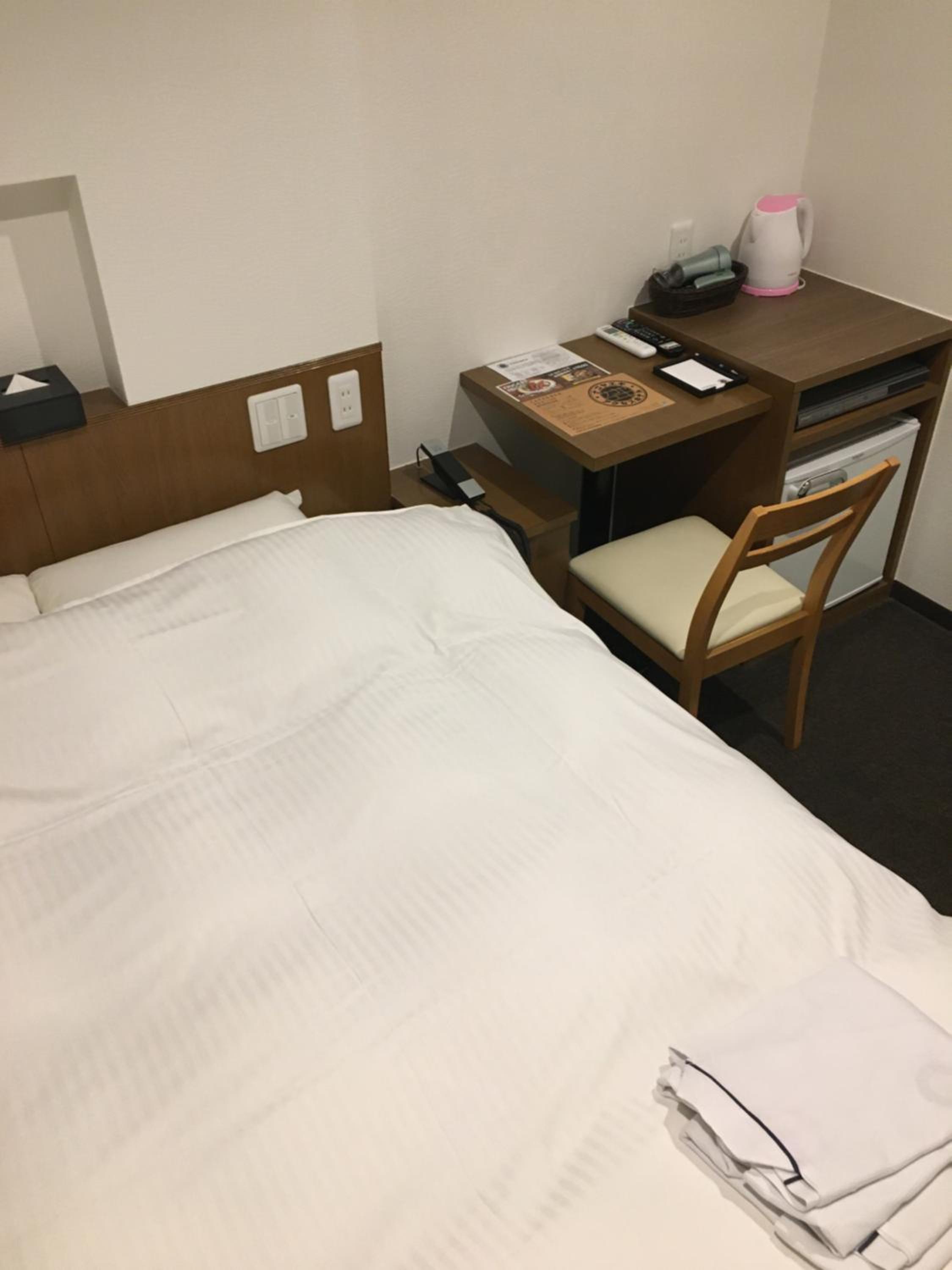 Double Room - Non-Smoking  - Photo 4