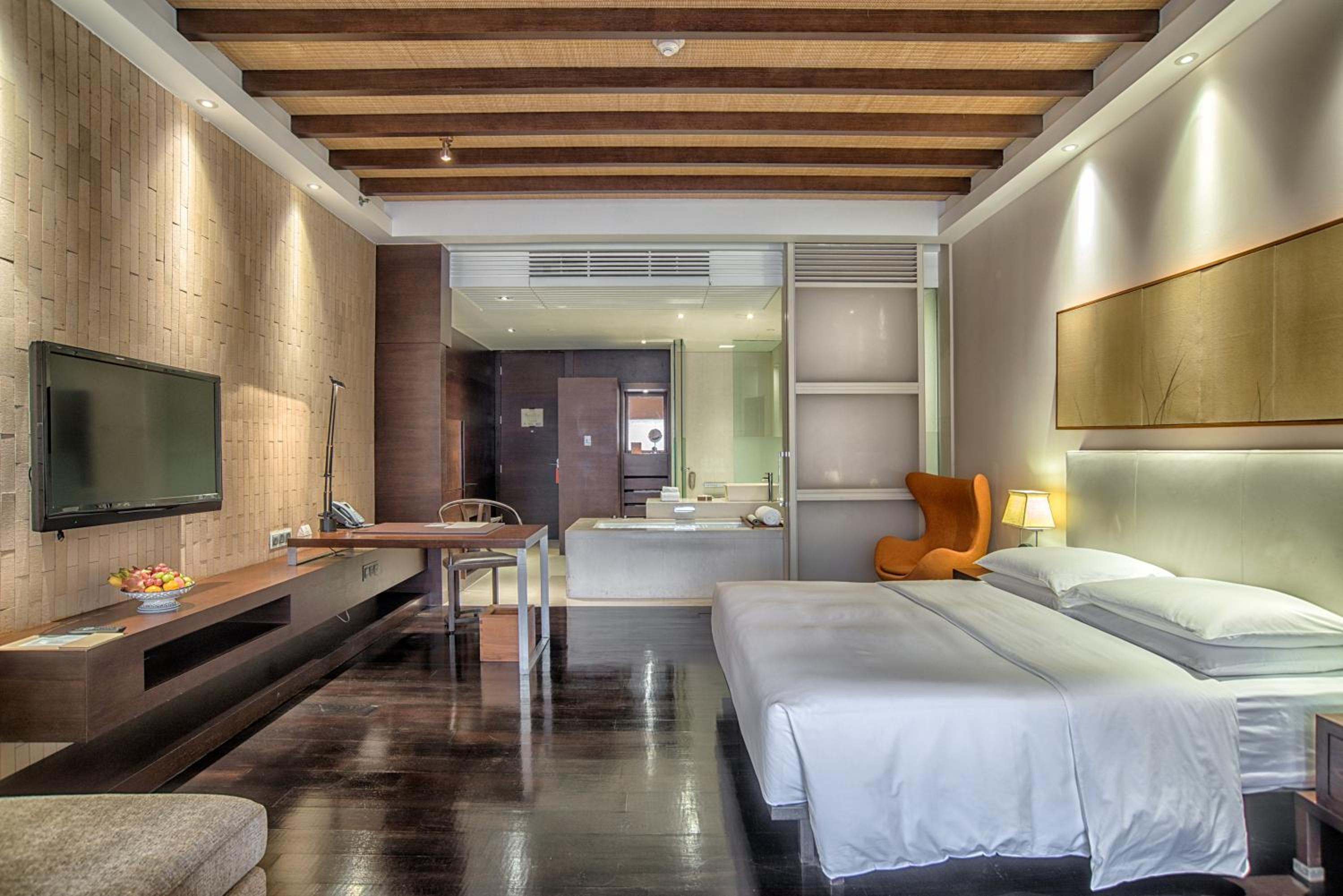 King Room with Courtyard and Garden View photo 1