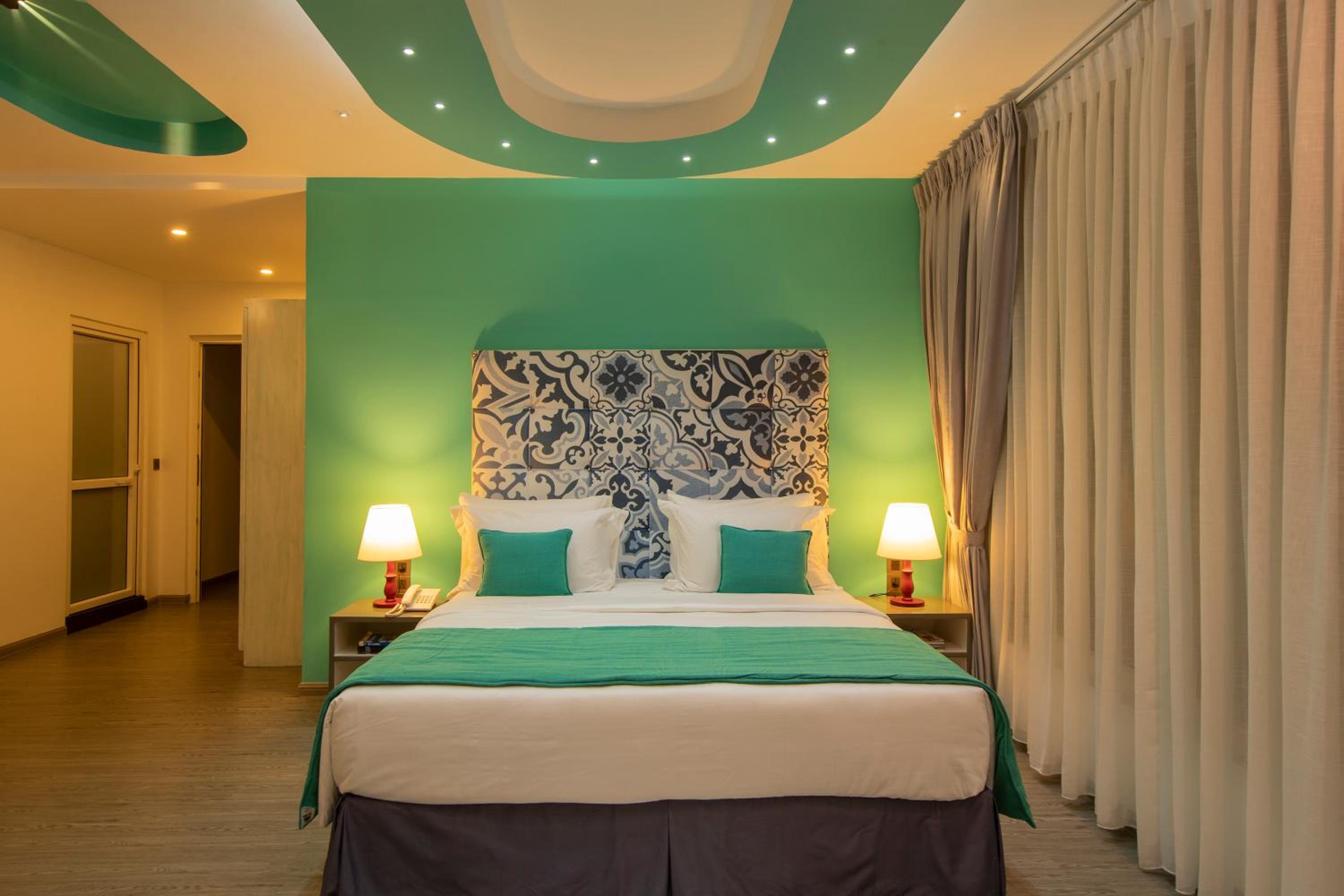 Suite with Sea View and Free Drop Off to Galle Fort