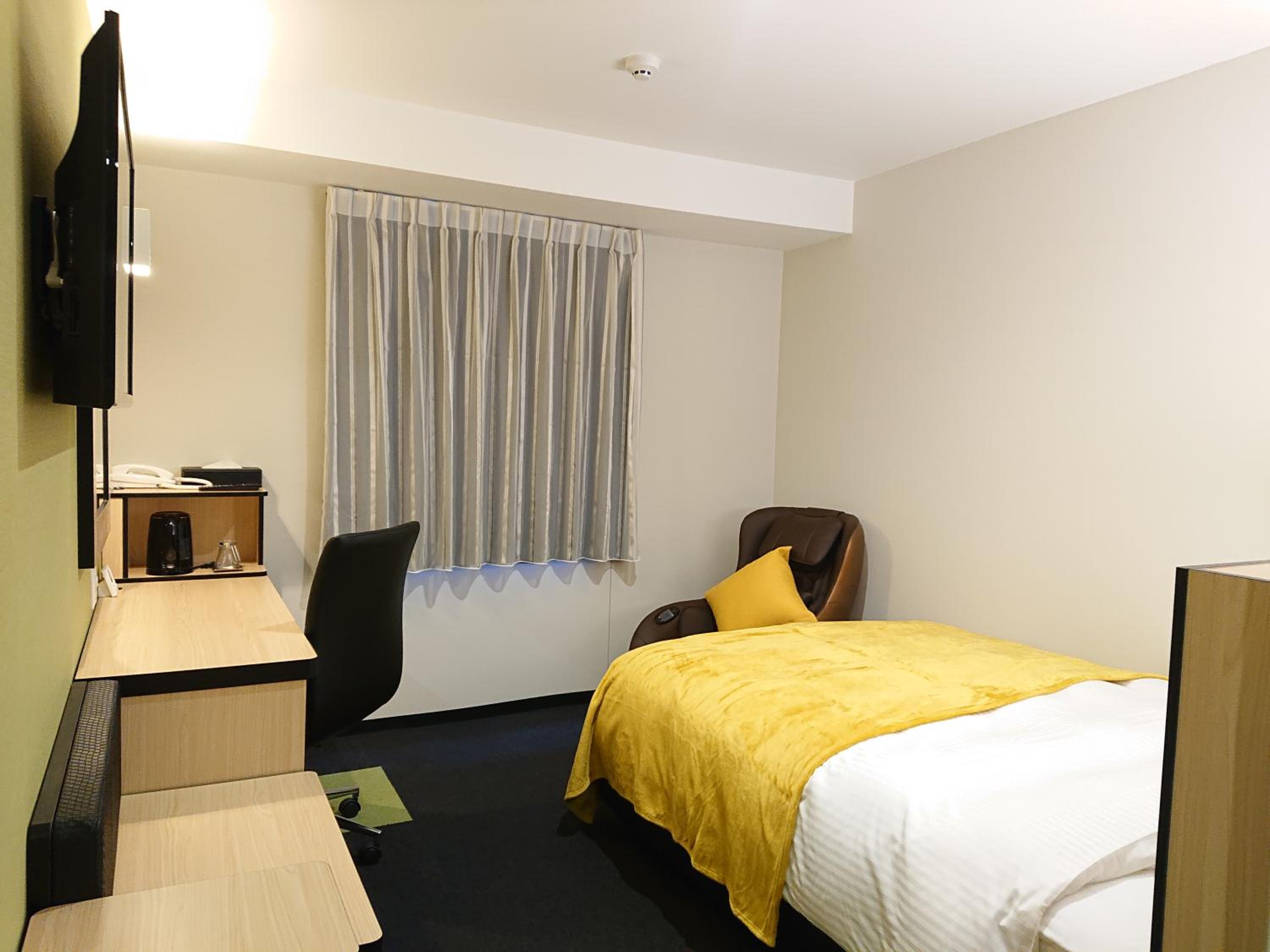 Premium Single Room - Non-Smoking - Photo 9