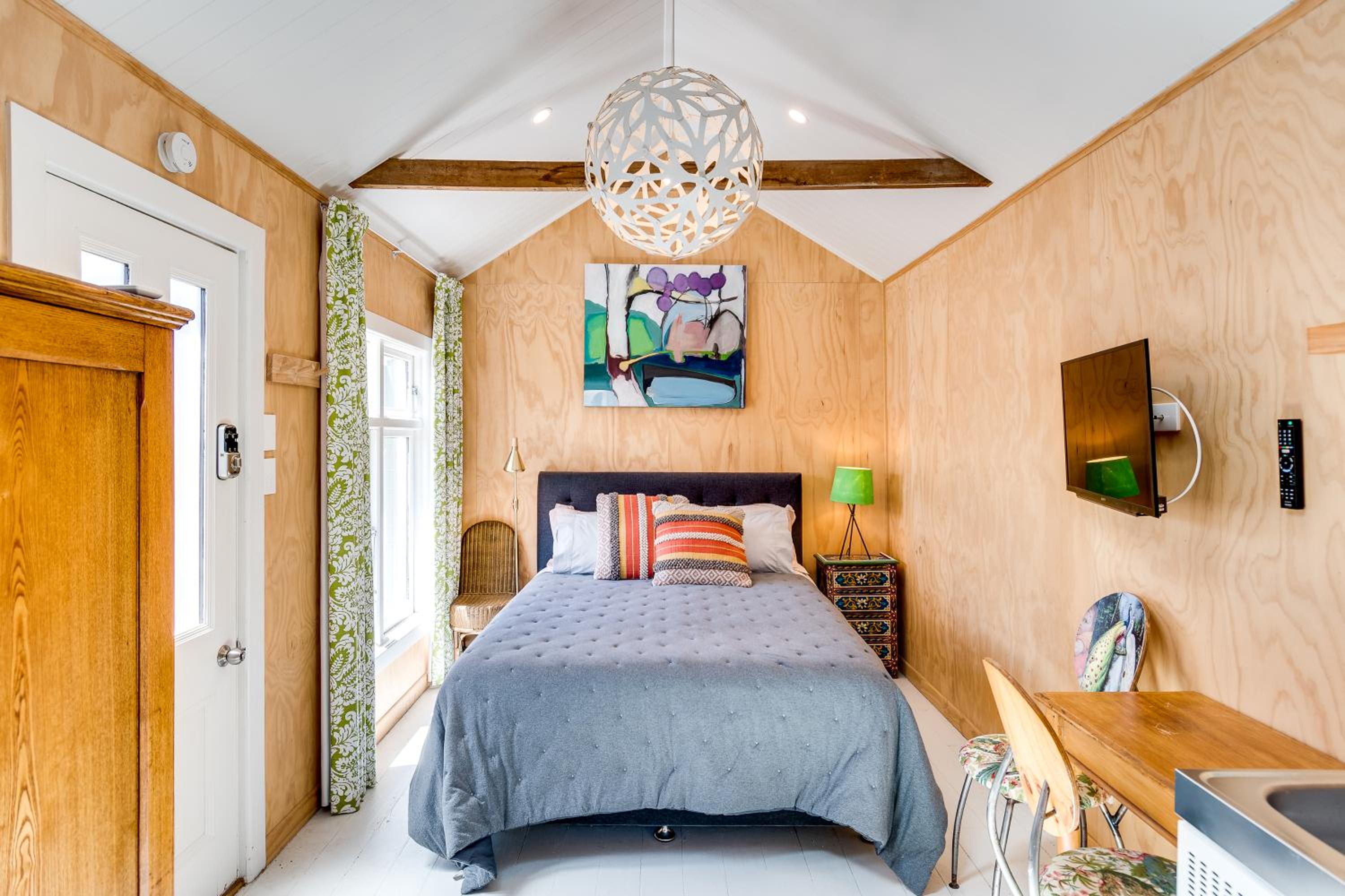 One-Bedroom House photo 1