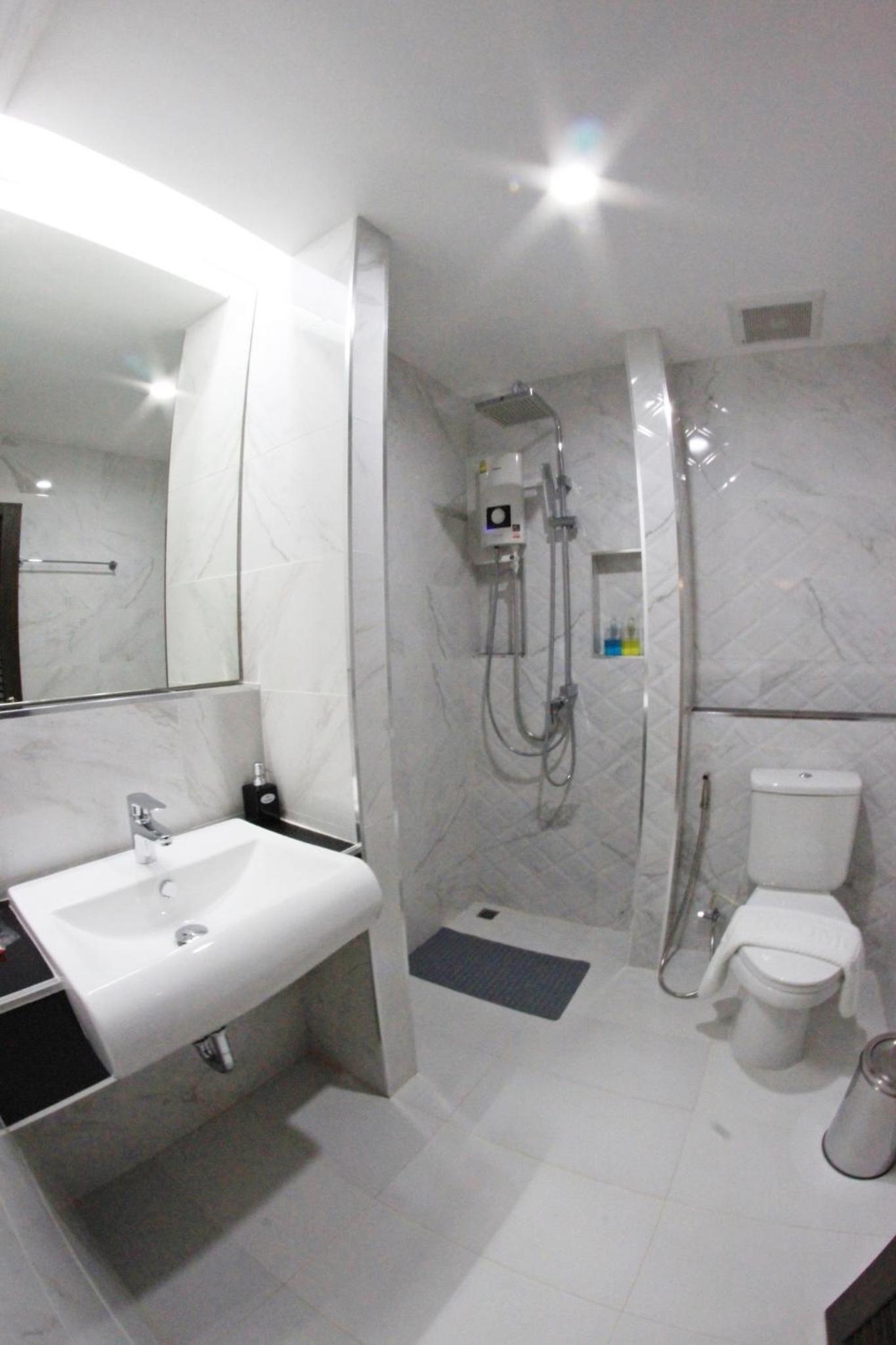 Deluxe Twin Room photo 3
