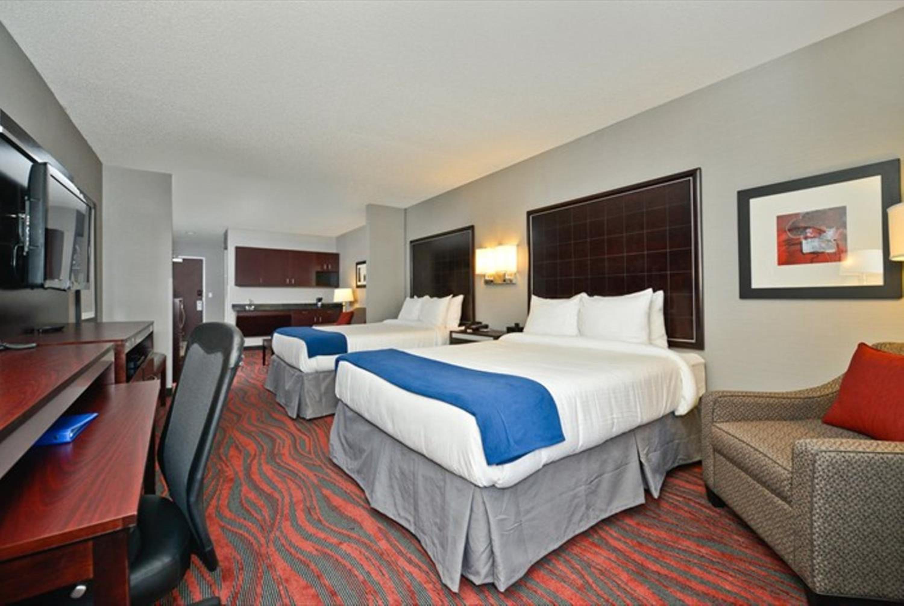 Suite with Two Queen Beds
