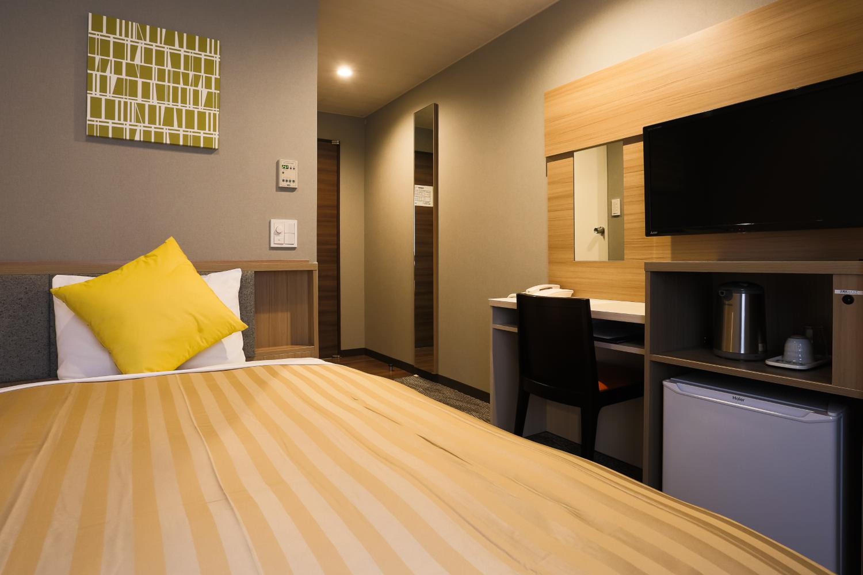 Economy Single Room - Non-Smoking photo 2