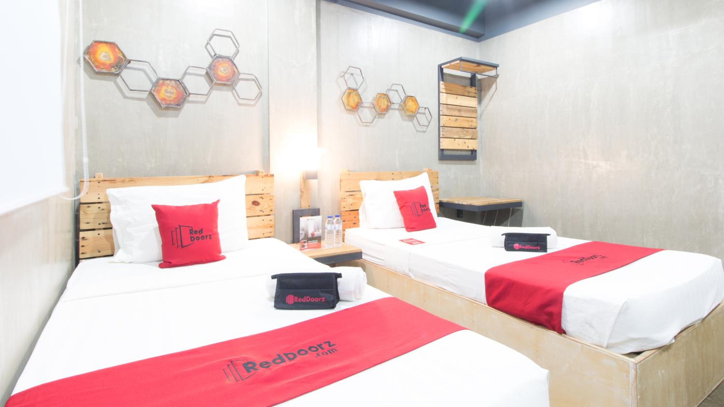 Twin Room - Photo 4