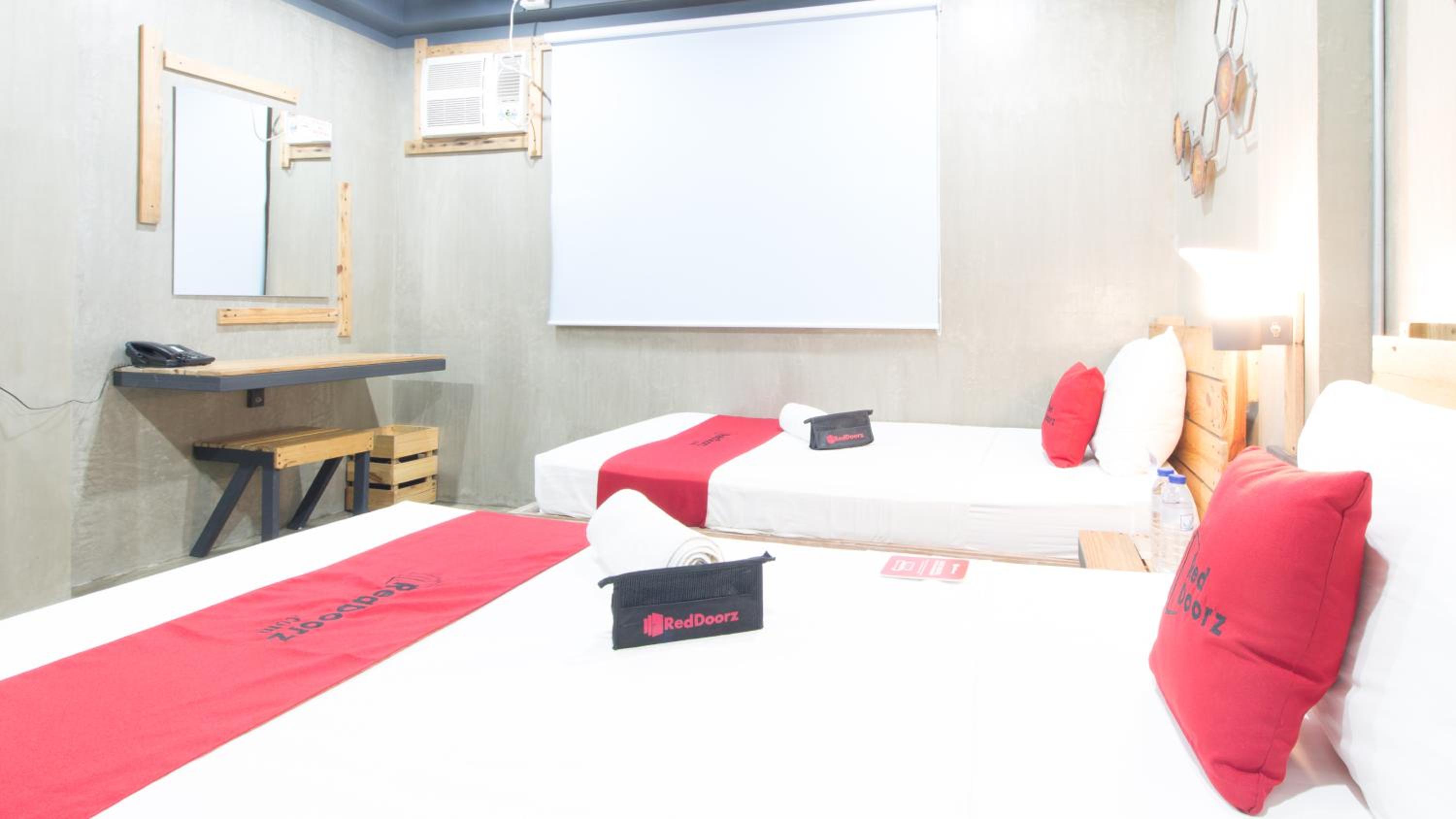 Twin Room - Photo 2