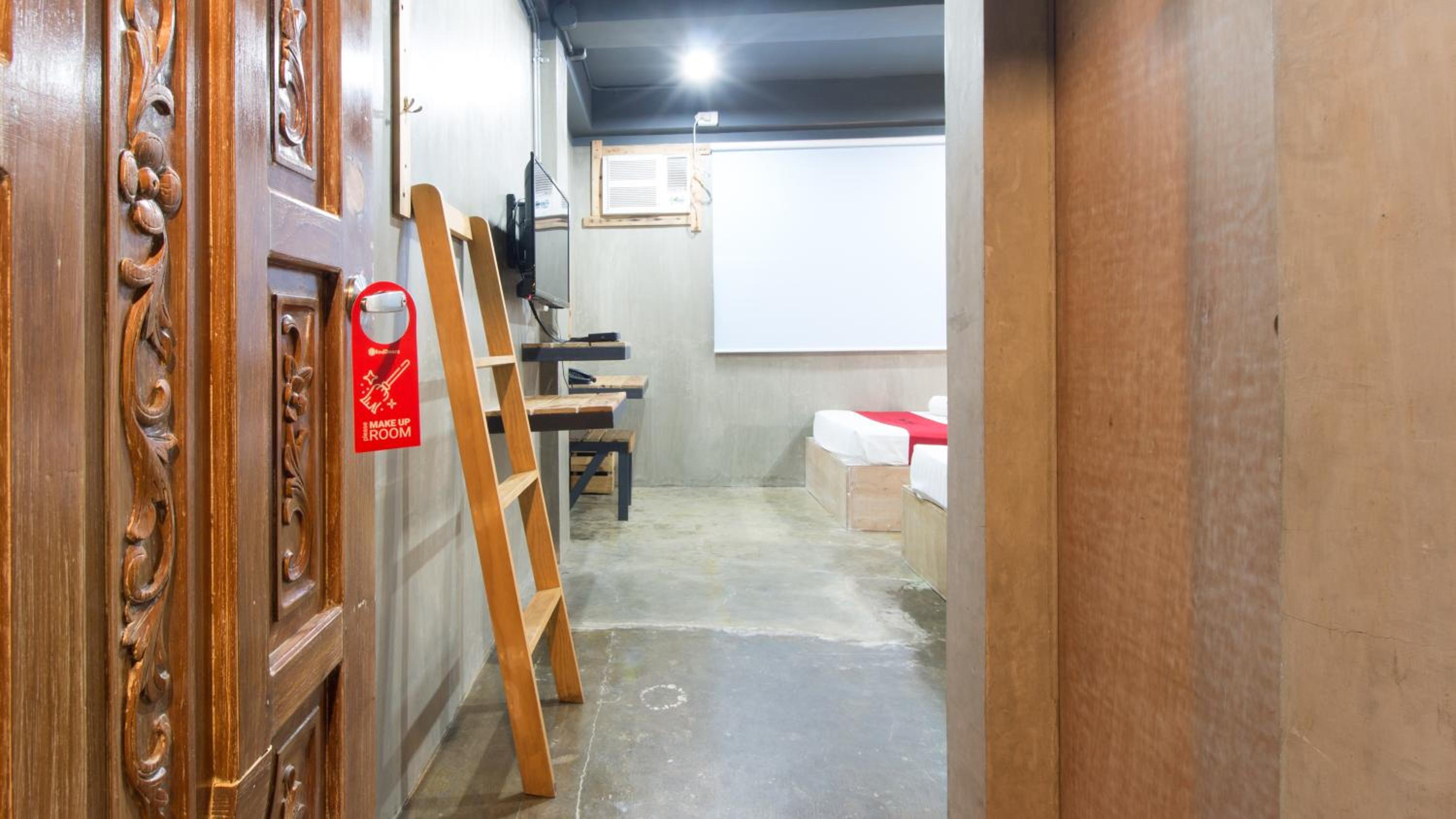Twin Room - Photo 14