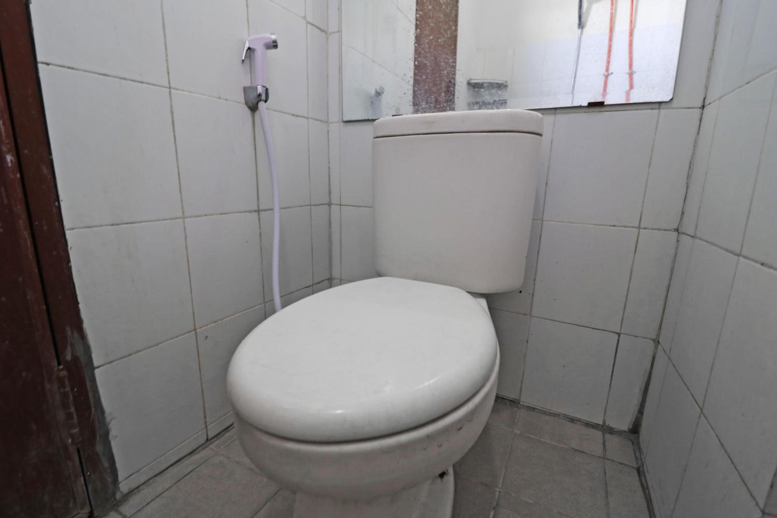 Two-Bedroom Apartment - Photo 2