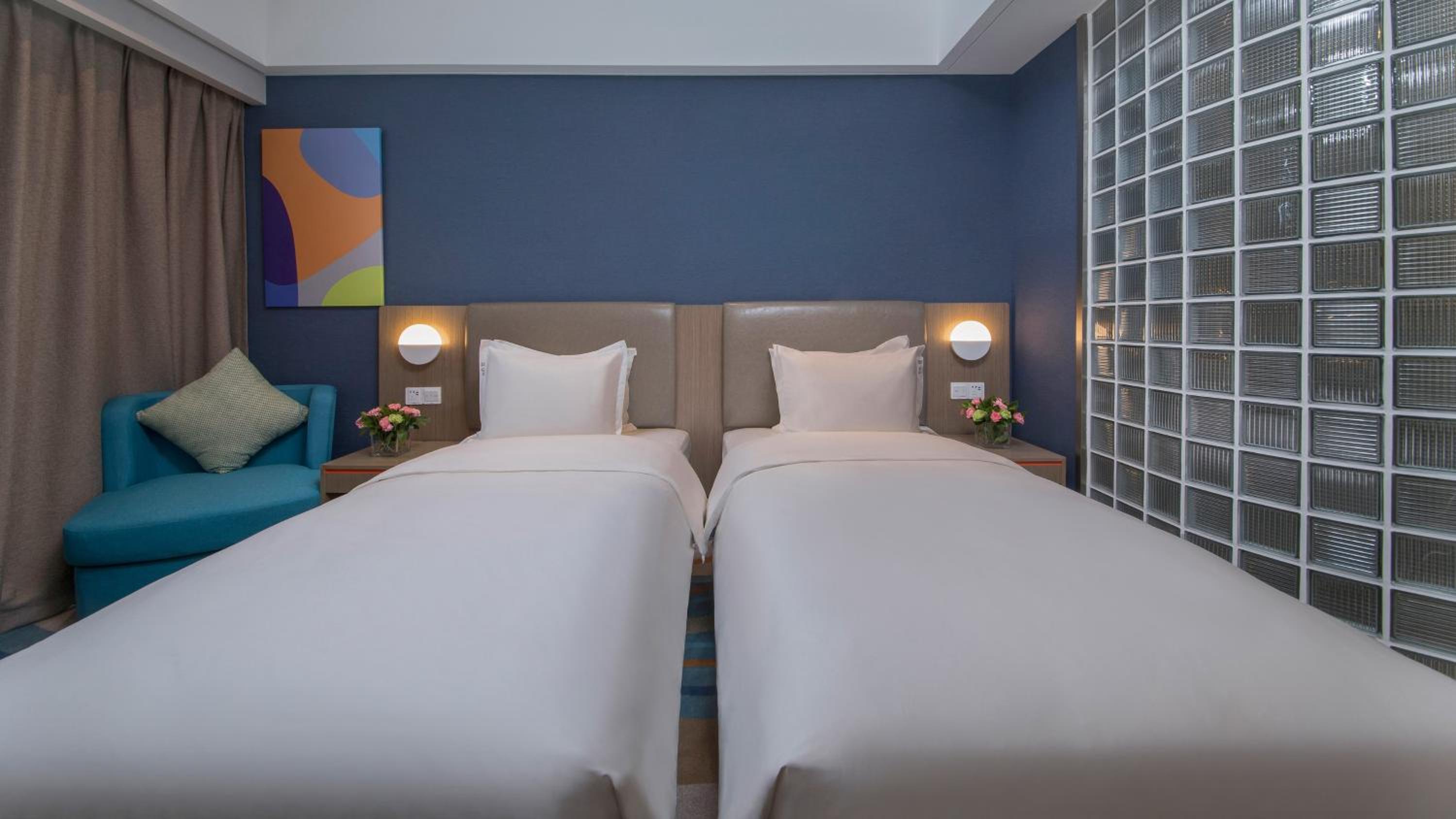 Standard Room with Two Single Beds - Photo 1