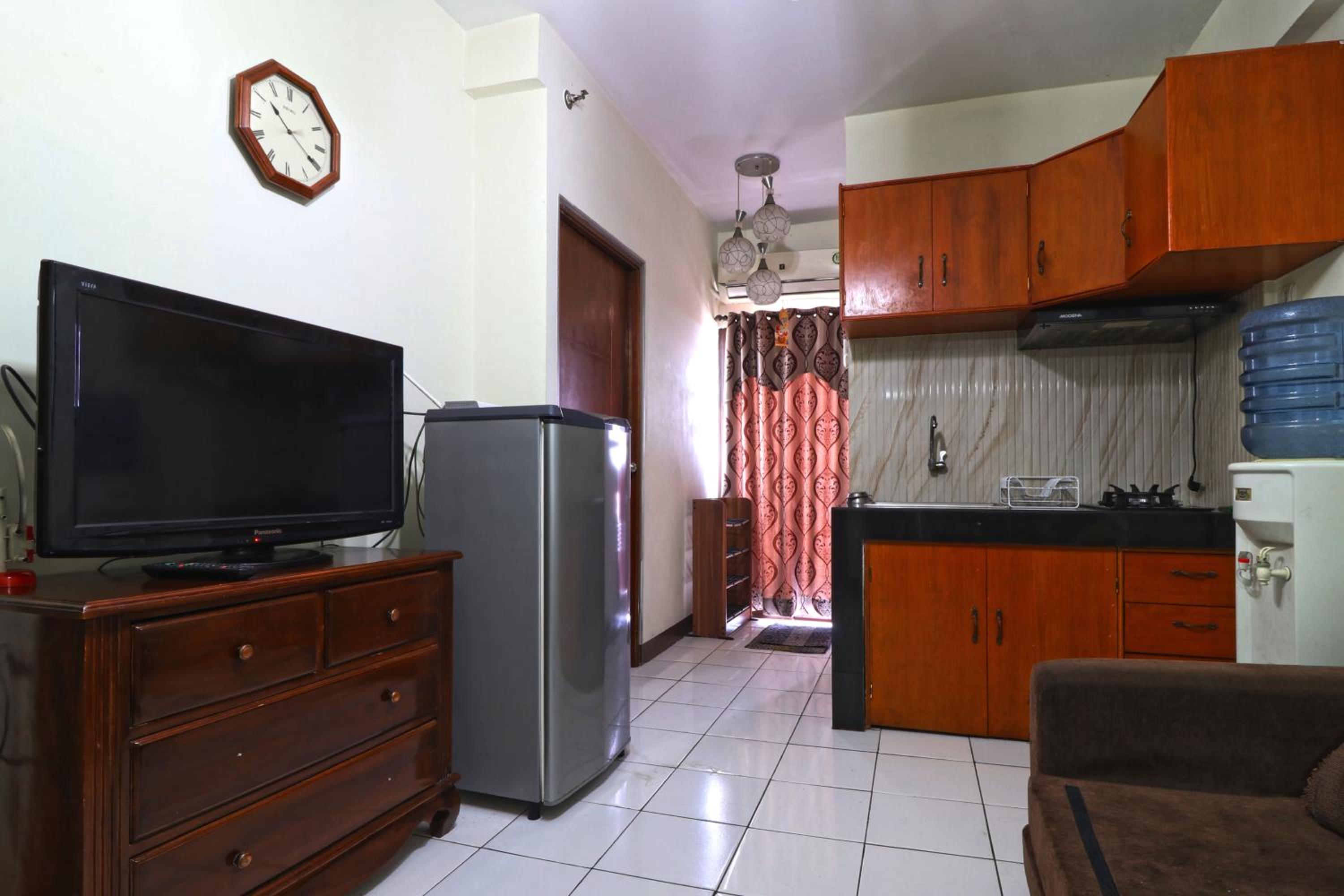 Two-Bedroom Apartment - Photo 5