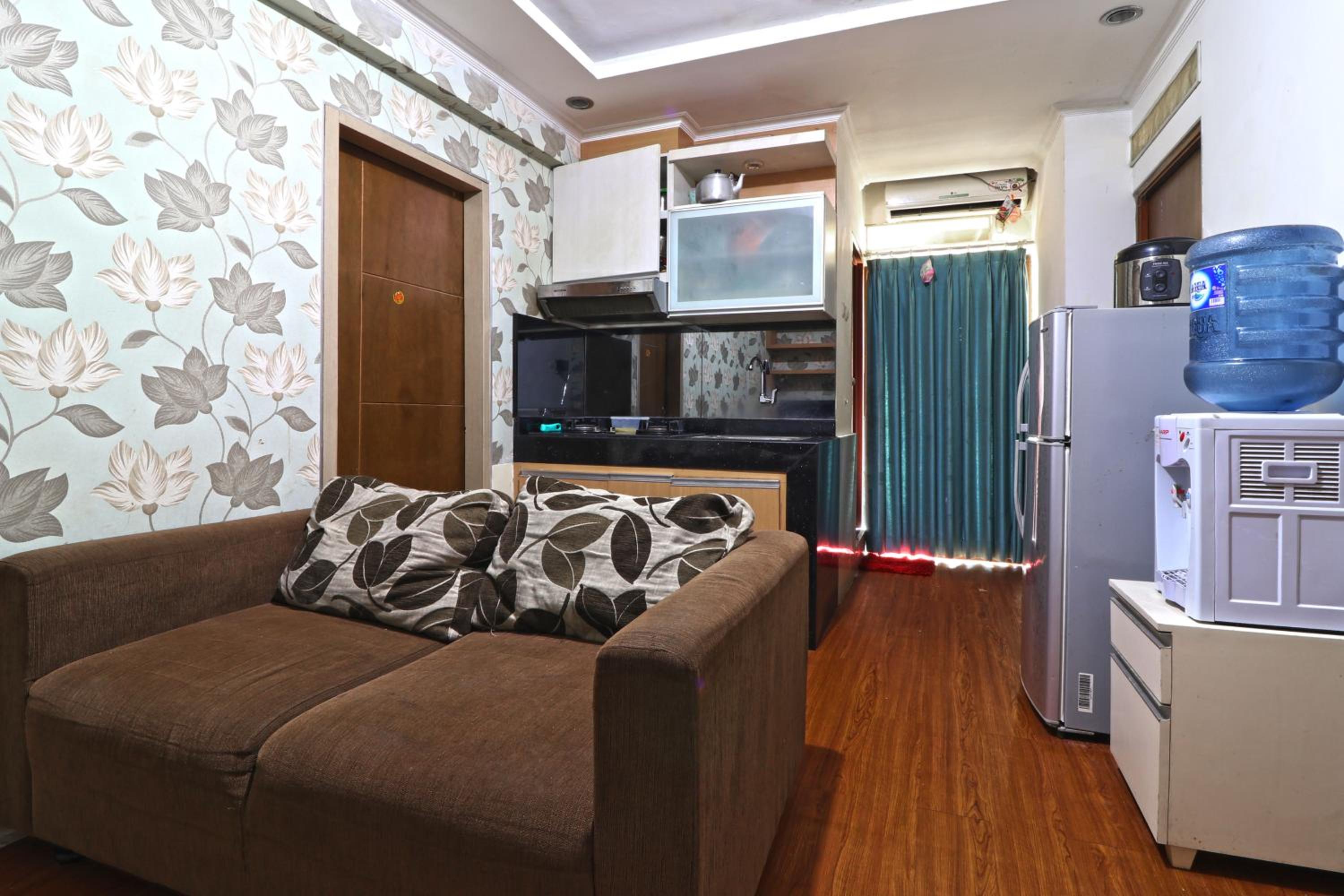 Three-Bedroom Apartment - Photo 13