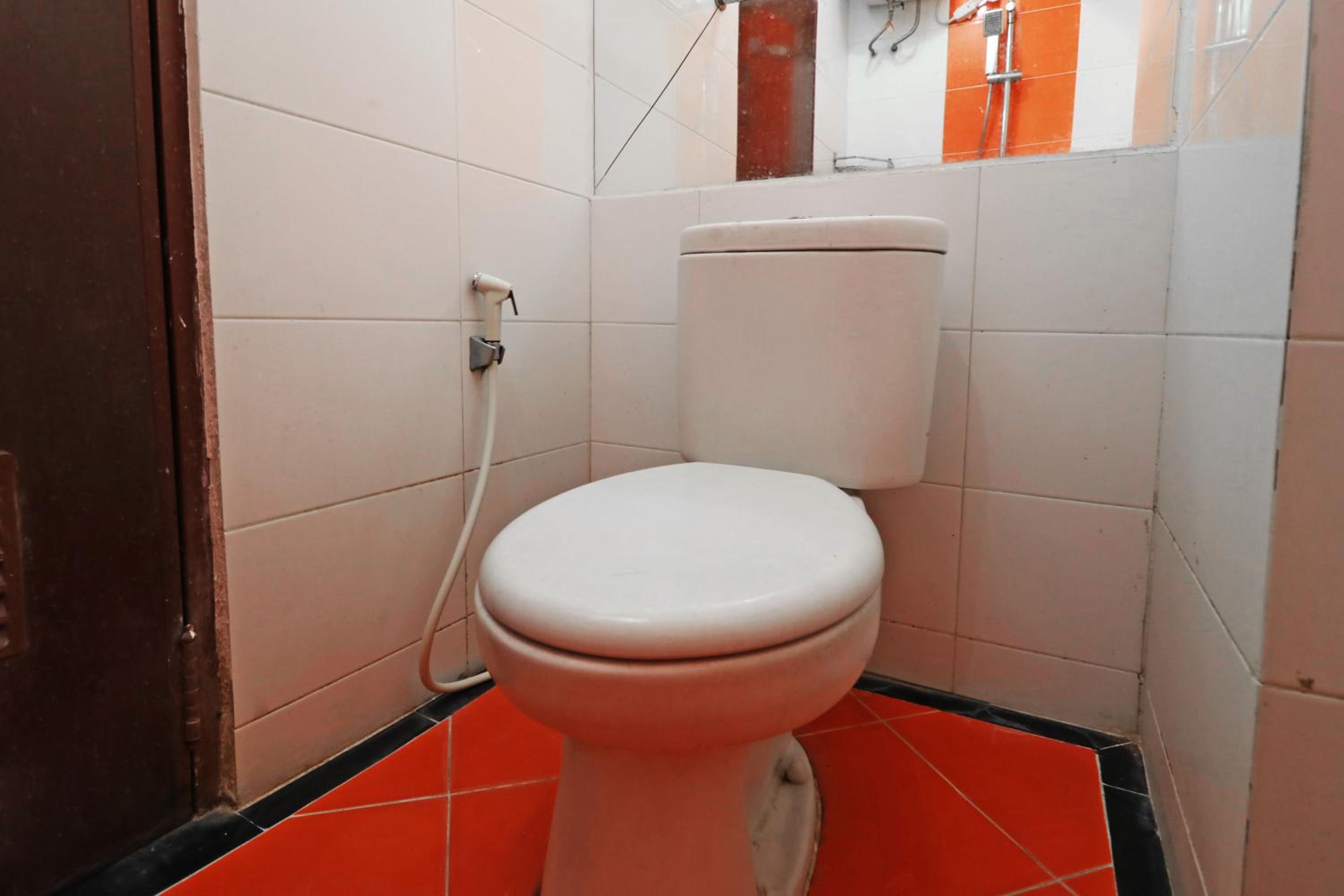 Studio Apartment - Photo 11