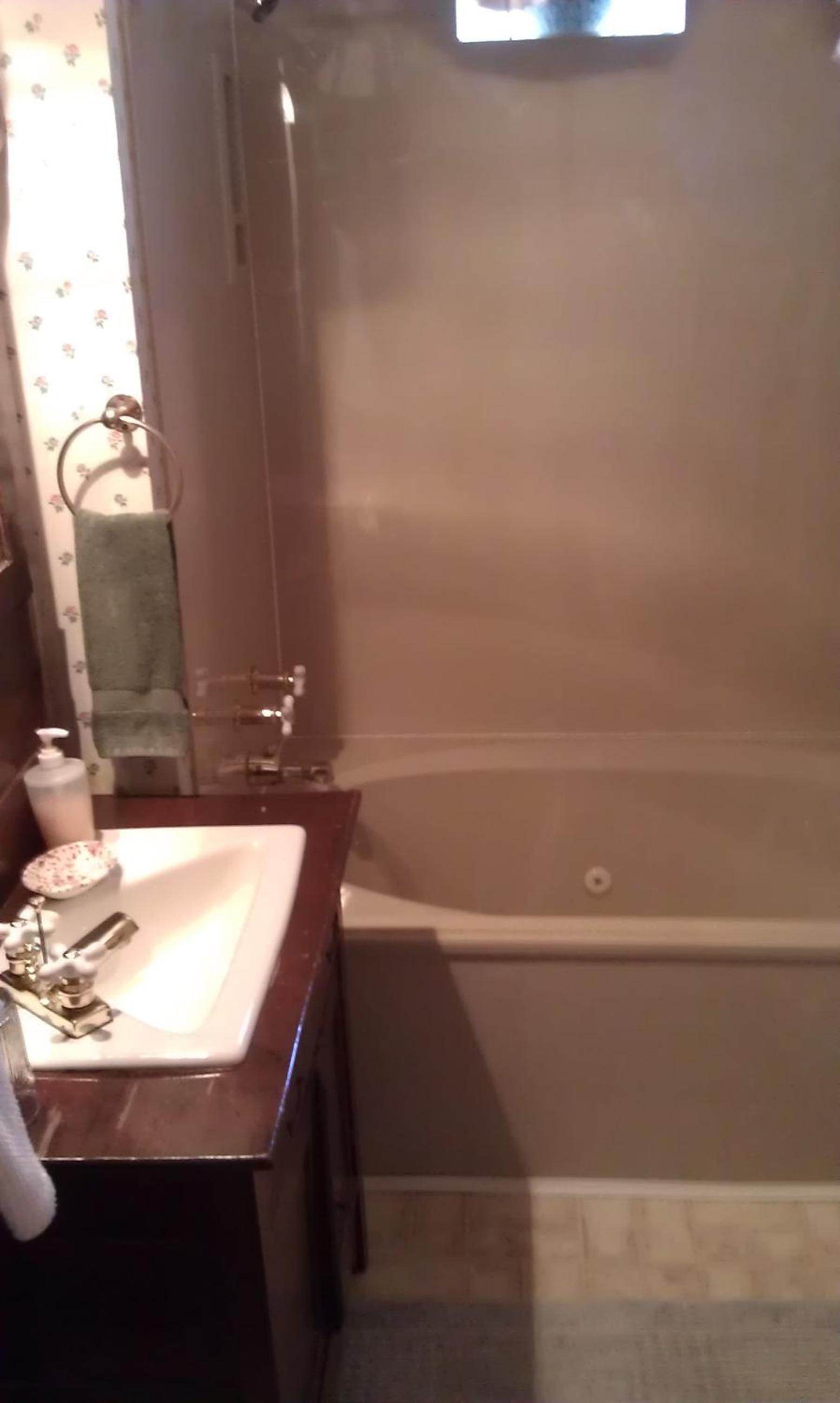Queen Room with Spa Bath photo 3