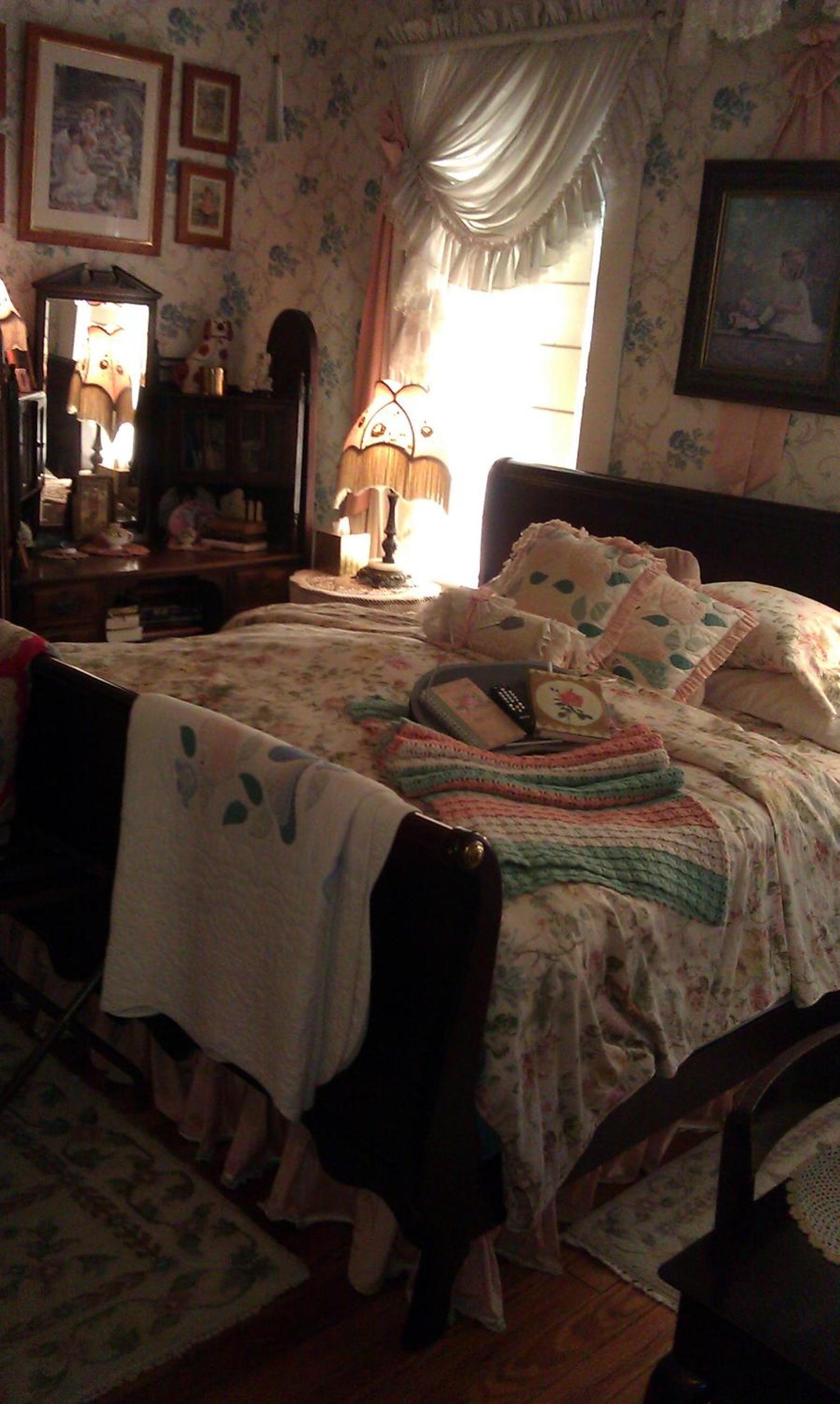 Deluxe King Room photo 2