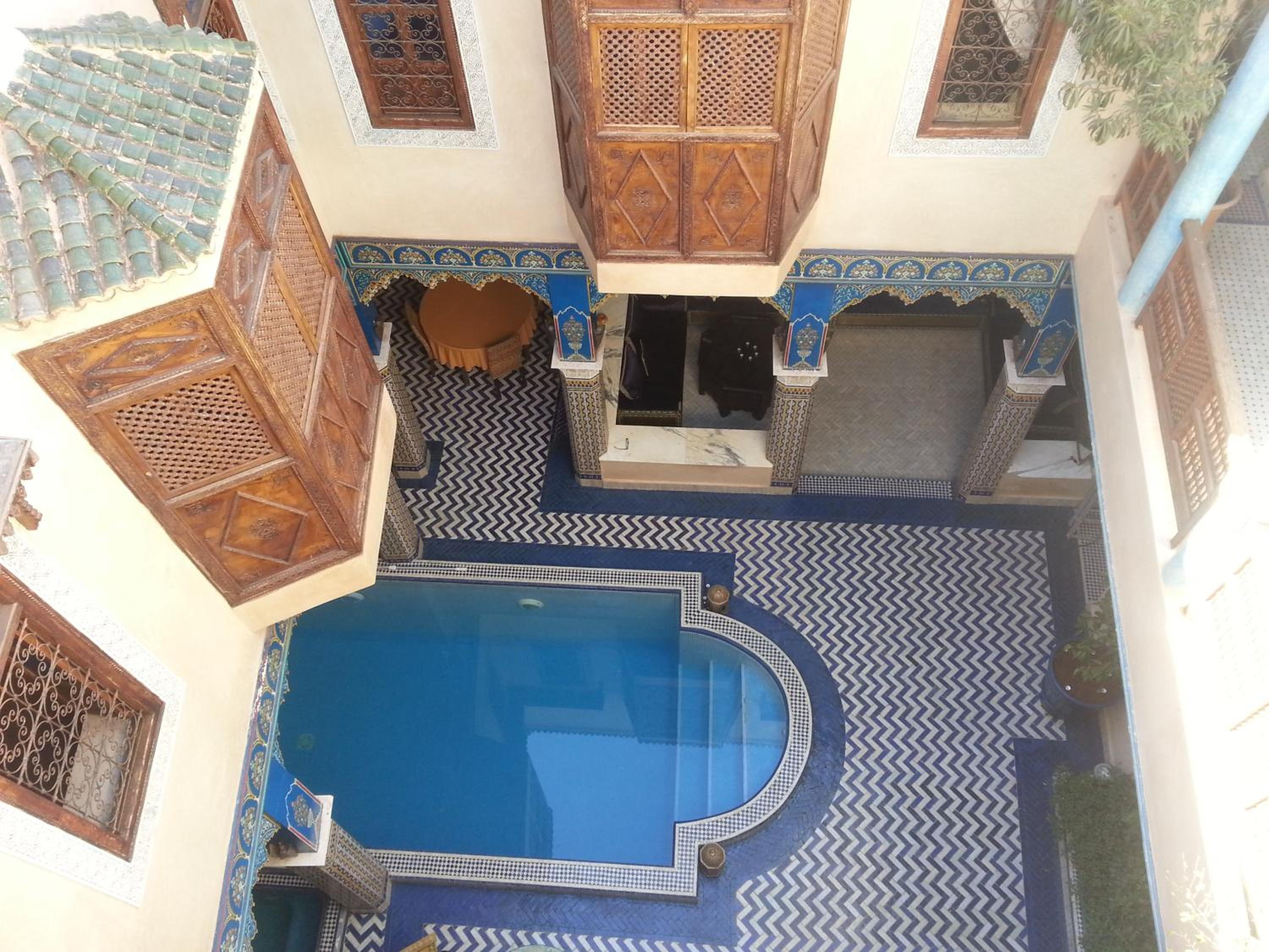 Double Room with Private Bathroom - Photo 3