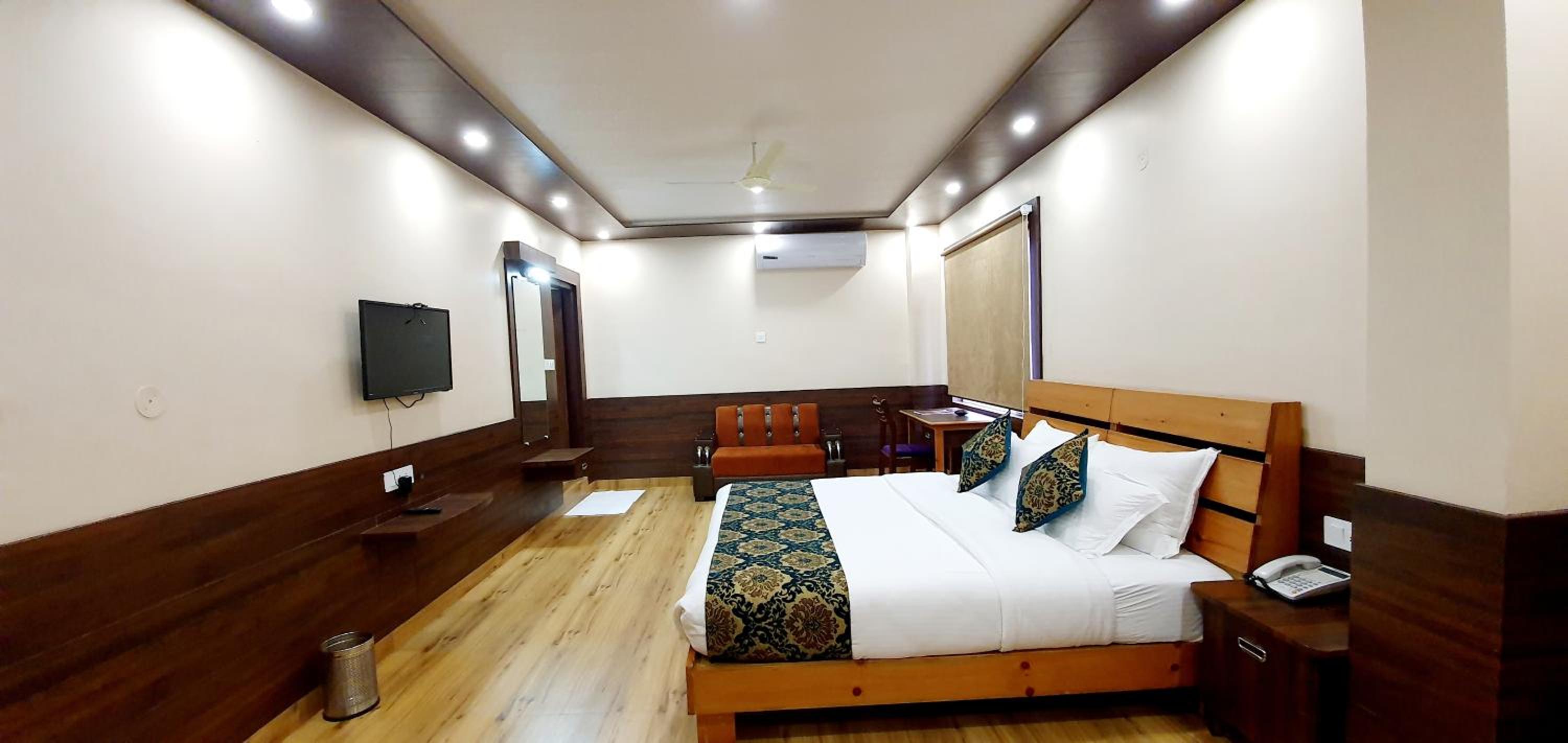 King Room with Mountain View - Photo 13