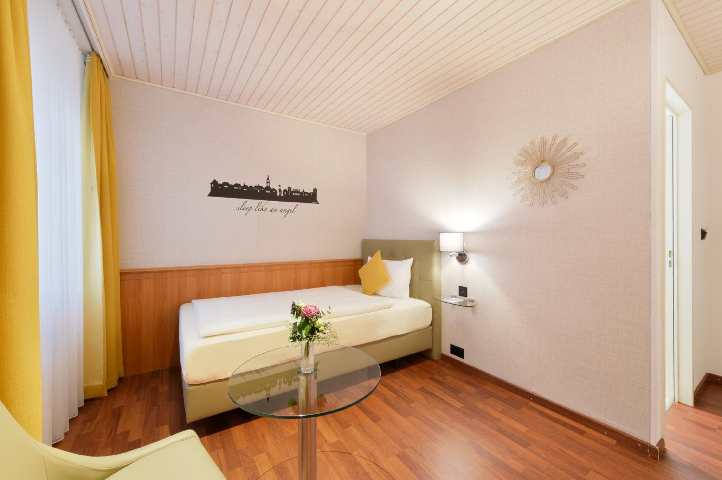 Standard Single Room