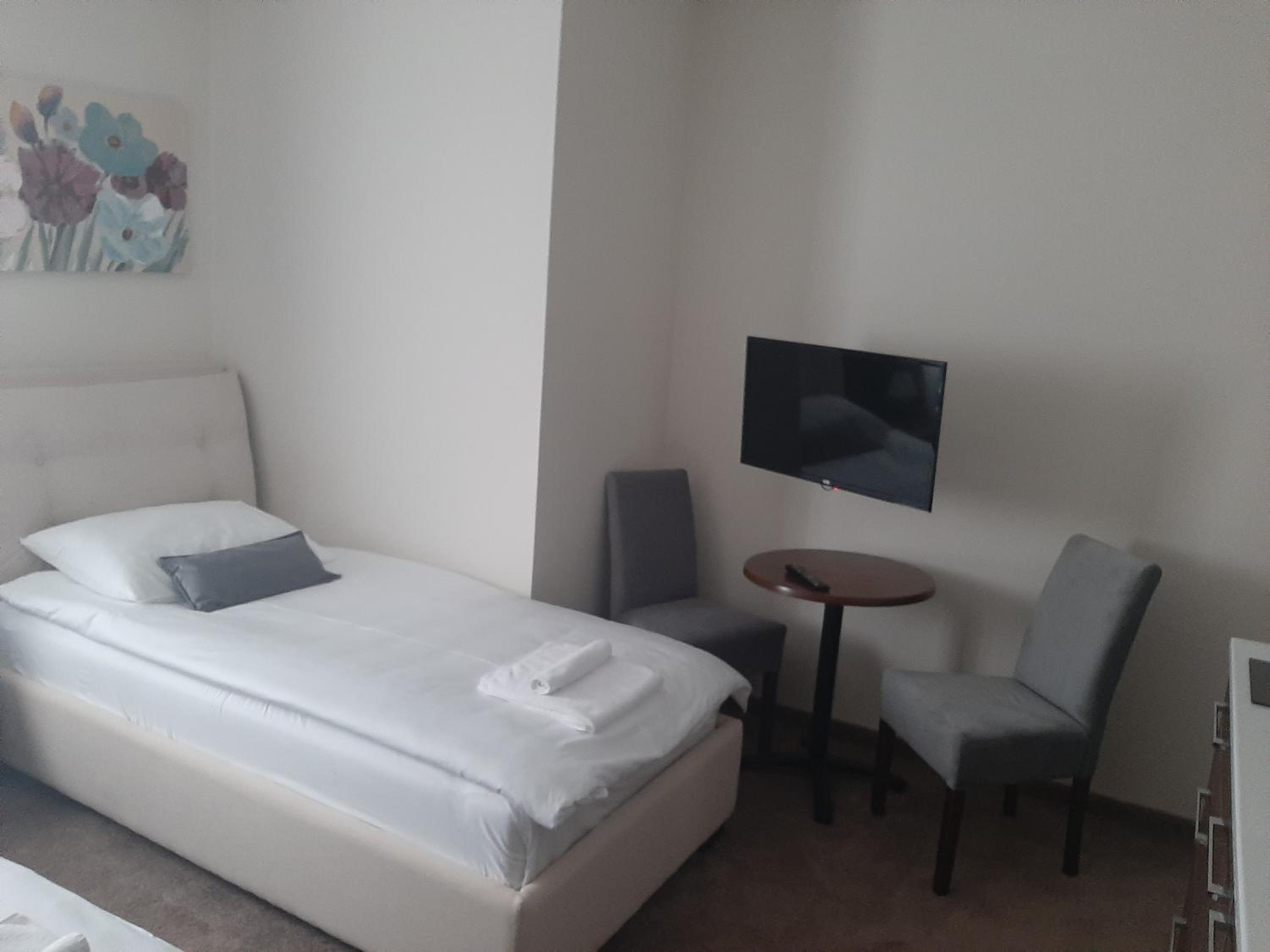 Deluxe Triple Room photo 2