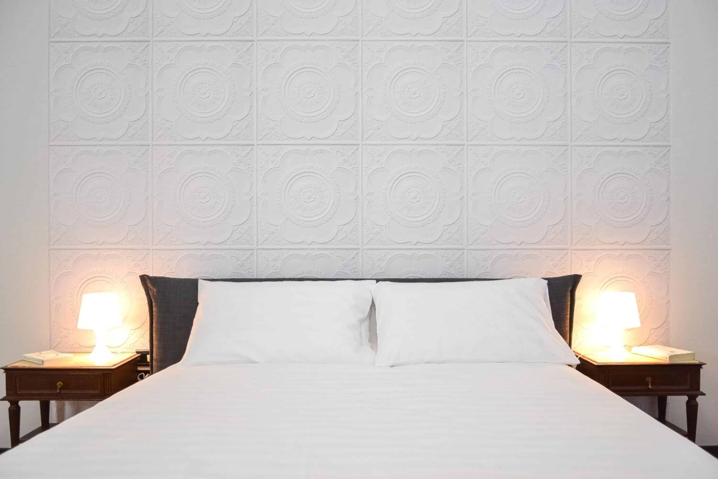 Junior Suite with Balcony - Photo 1