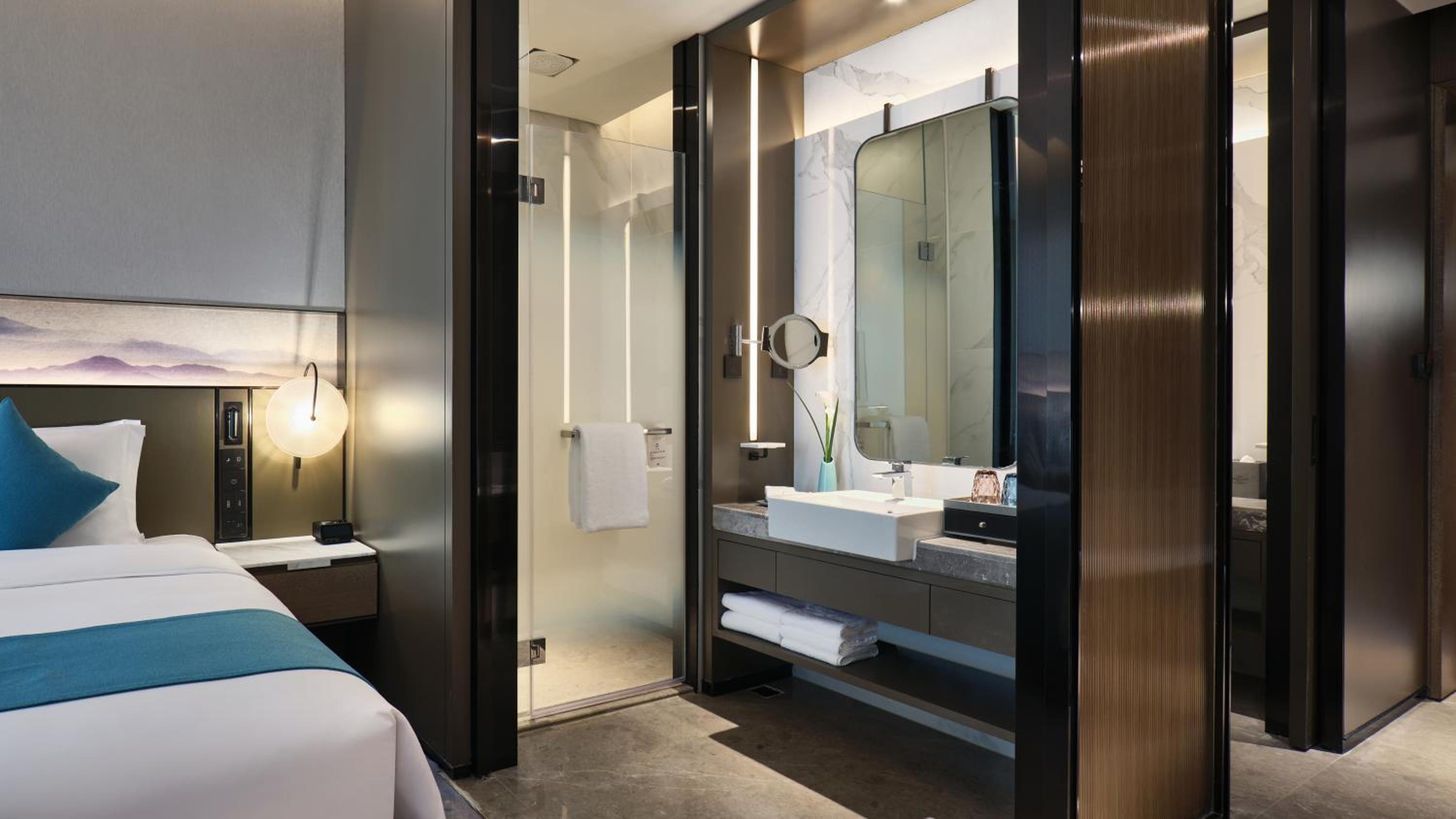 Standard Twin Room - Photo 2