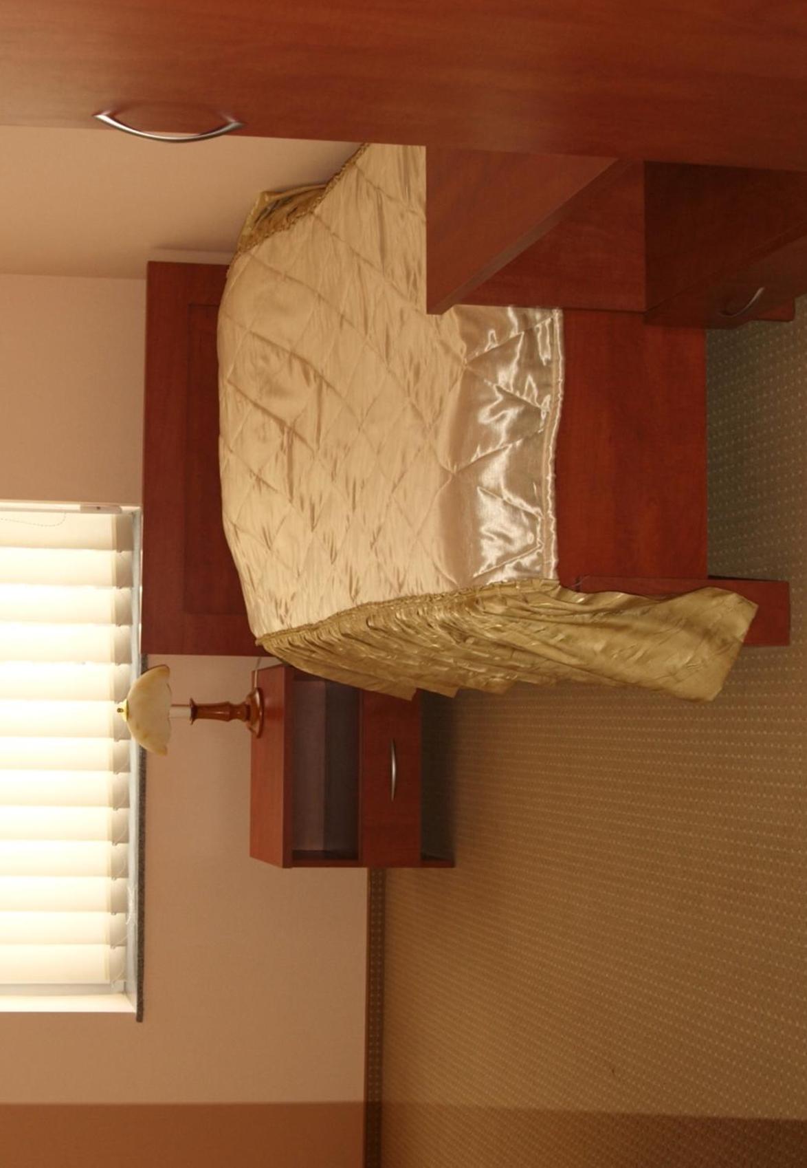 Twin Room - Photo 3