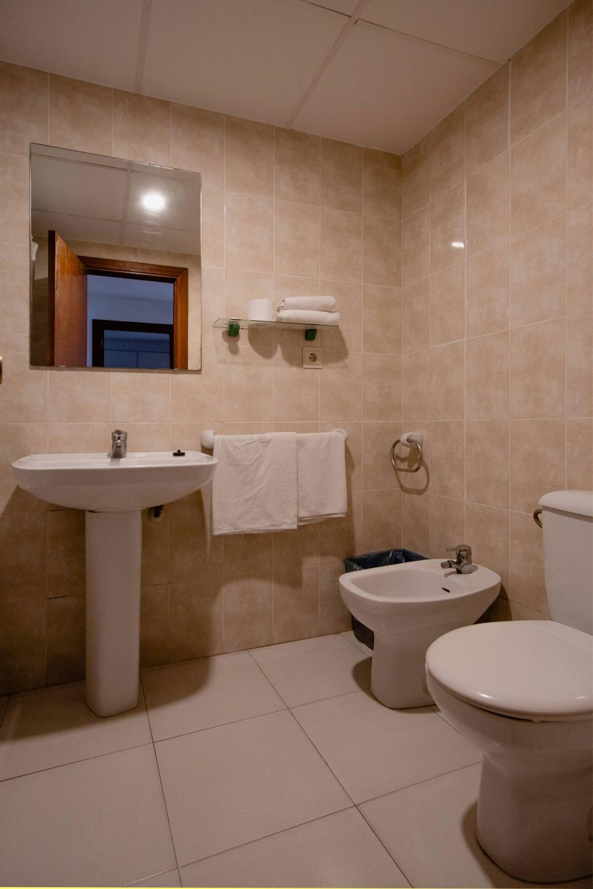 One-Bedroom Apartment - Photo 15