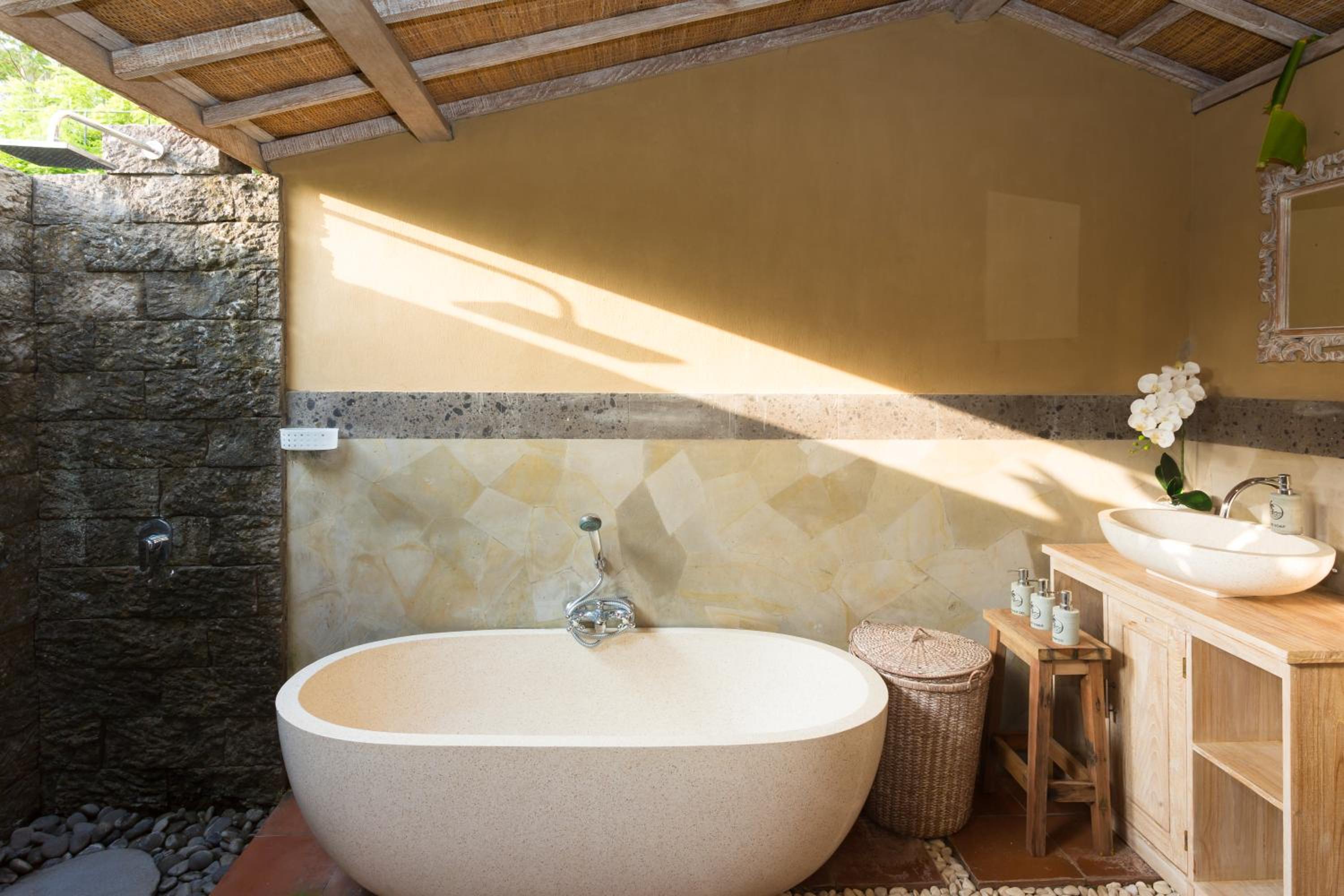 Wooden Joglo Villa - Photo 9
